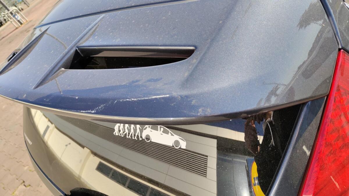 PATERNÒ, SBARRA ABBASSATA SENZA SEGNALAZIONE: CITTADINO DENUNCIA IL RISCHIO, FERROVIE ASSICURANO IL CORRETTO FUNZIONAMENTO - 