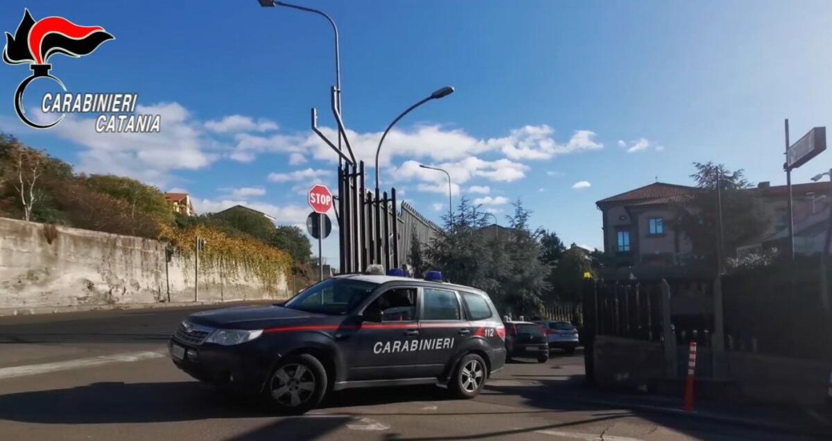 BELPASSO, VIOLA GLI ARRESTI DOMICILIARI E TENTA UN COLPO IN UNA VILLETTA: ARRESTATO DAI CARABINIERI - 