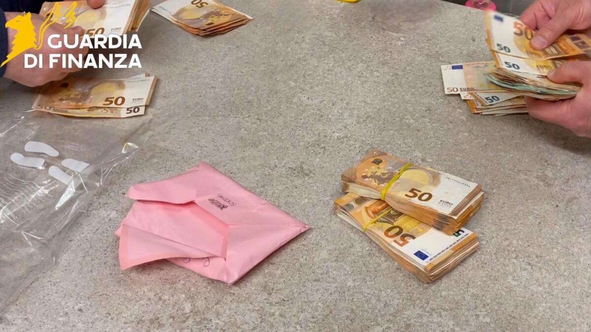COLPO AL CLAN "SCALISI": SEQUESTRATI BENI PER OLTRE 1,3 MILIONI A DUE ESPONENTI MAFIOSI AD ADRANO - 