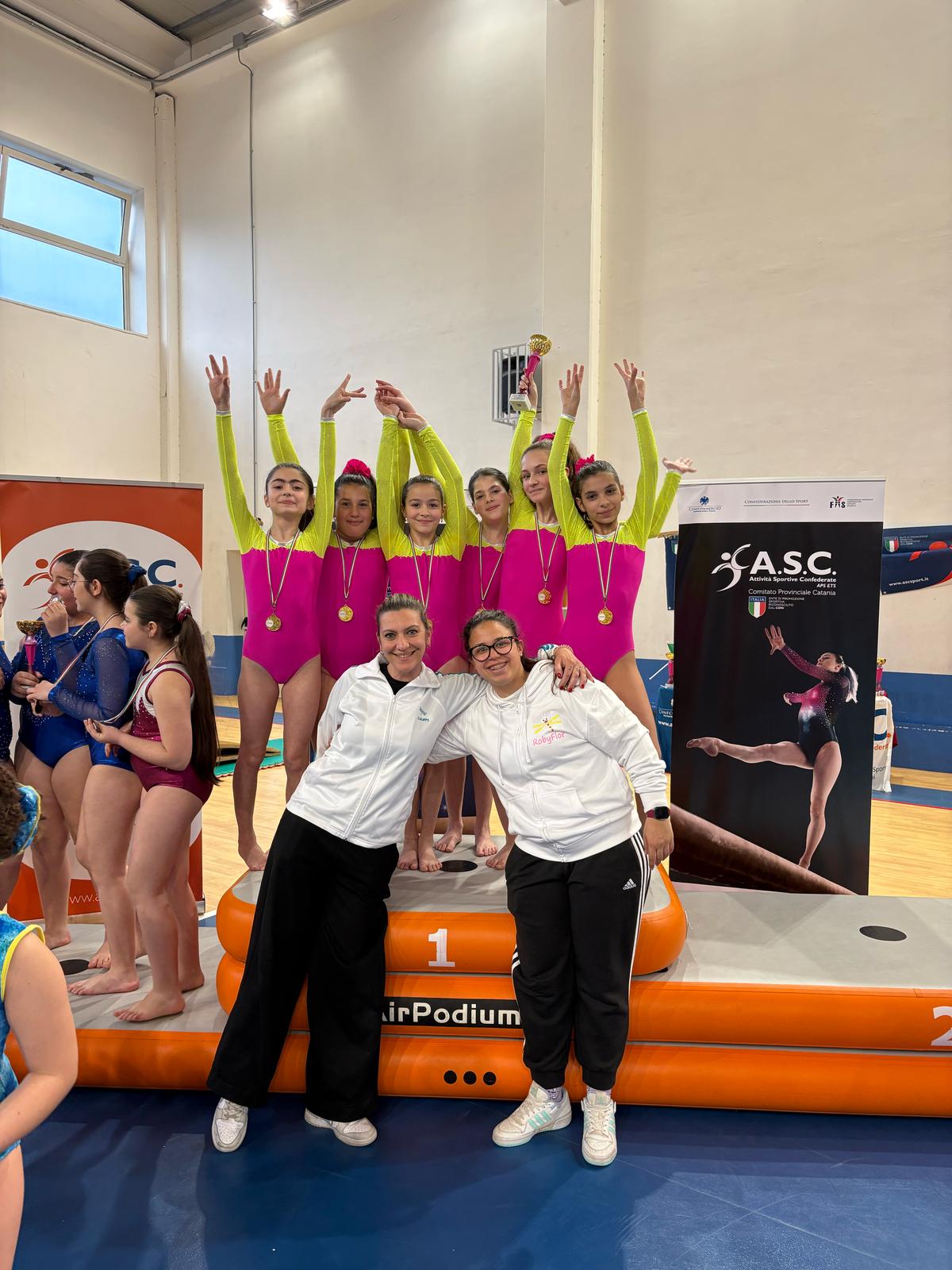 LE LIBELLULE DI BELPASSO INCANTANO VIAGRANDE E ACCEDONO ALLA FASE NAZIONALE DI GINNASTICA ARTISTICA