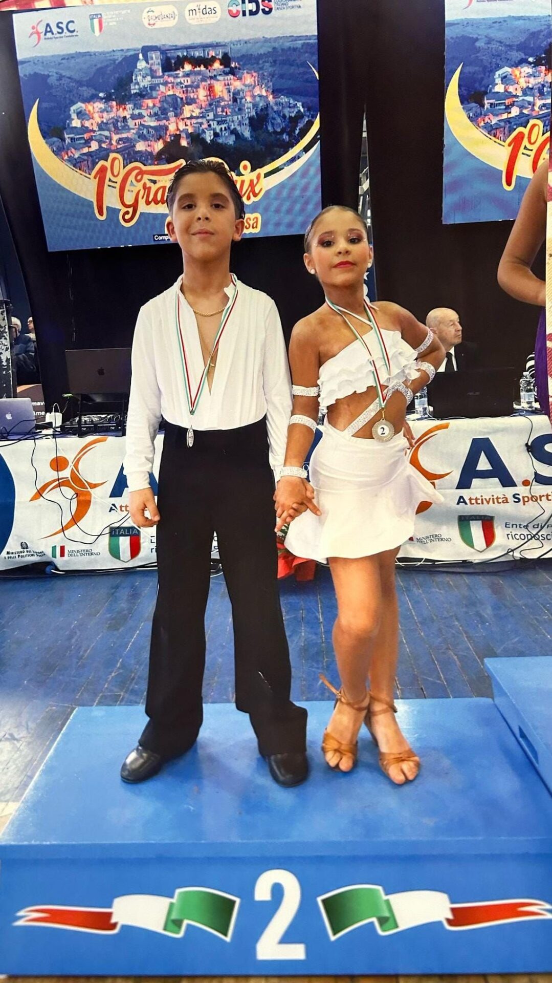 FUTURA STUDIO CONTINUA A BRILLARE NEL PANORAMA DELLA DANZA SPORTIVA: SUCCESSI A RAGUSA E RENDE