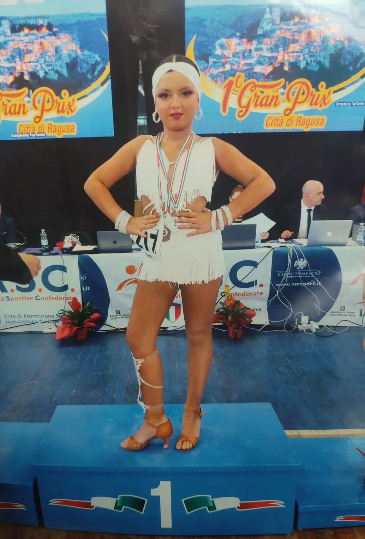 FUTURA STUDIO CONTINUA A BRILLARE NEL PANORAMA DELLA DANZA SPORTIVA: SUCCESSI A RAGUSA E RENDE