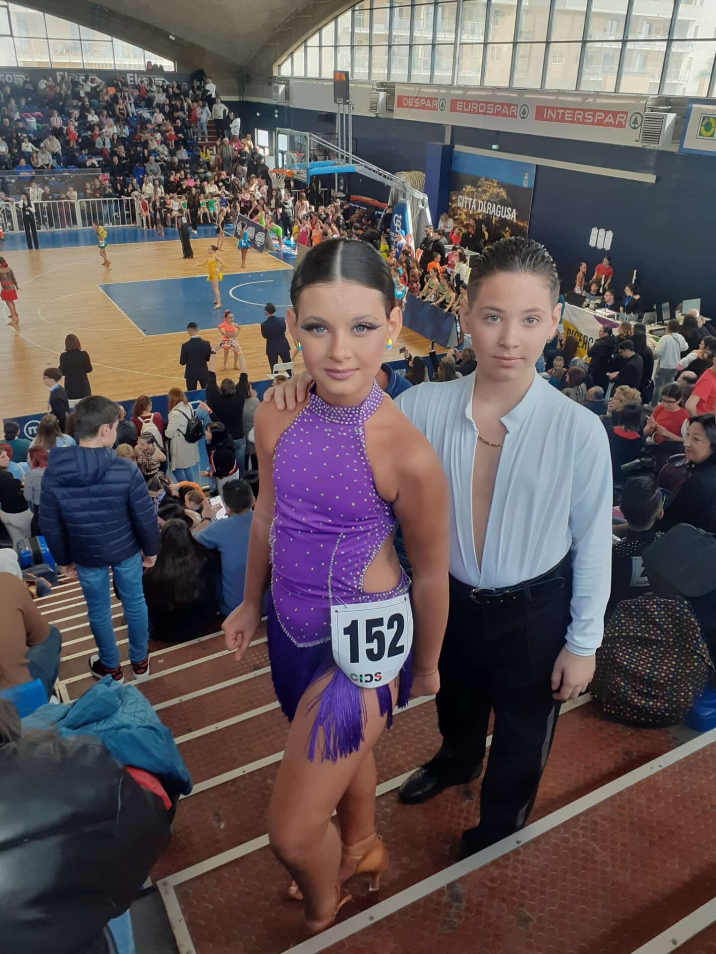 FUTURA STUDIO CONTINUA A BRILLARE NEL PANORAMA DELLA DANZA SPORTIVA: SUCCESSI A RAGUSA E RENDE