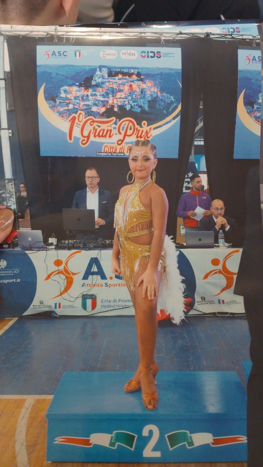 FUTURA STUDIO CONTINUA A BRILLARE NEL PANORAMA DELLA DANZA SPORTIVA: SUCCESSI A RAGUSA E RENDE