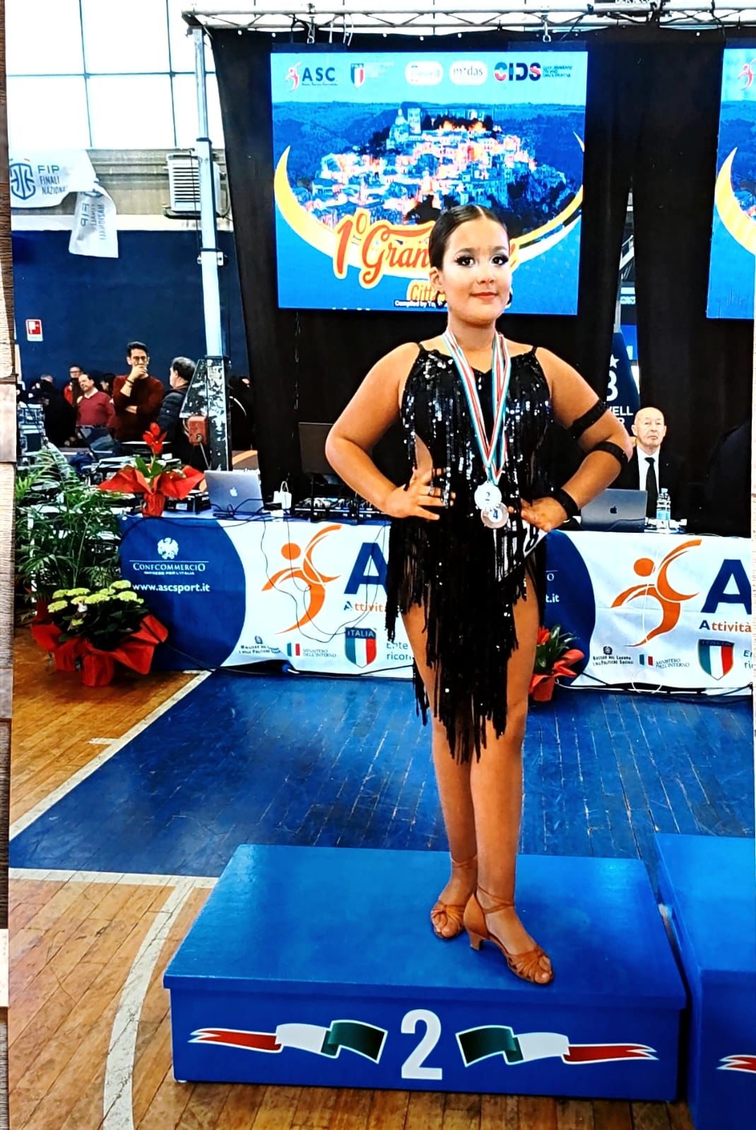 FUTURA STUDIO CONTINUA A BRILLARE NEL PANORAMA DELLA DANZA SPORTIVA: SUCCESSI A RAGUSA E RENDE