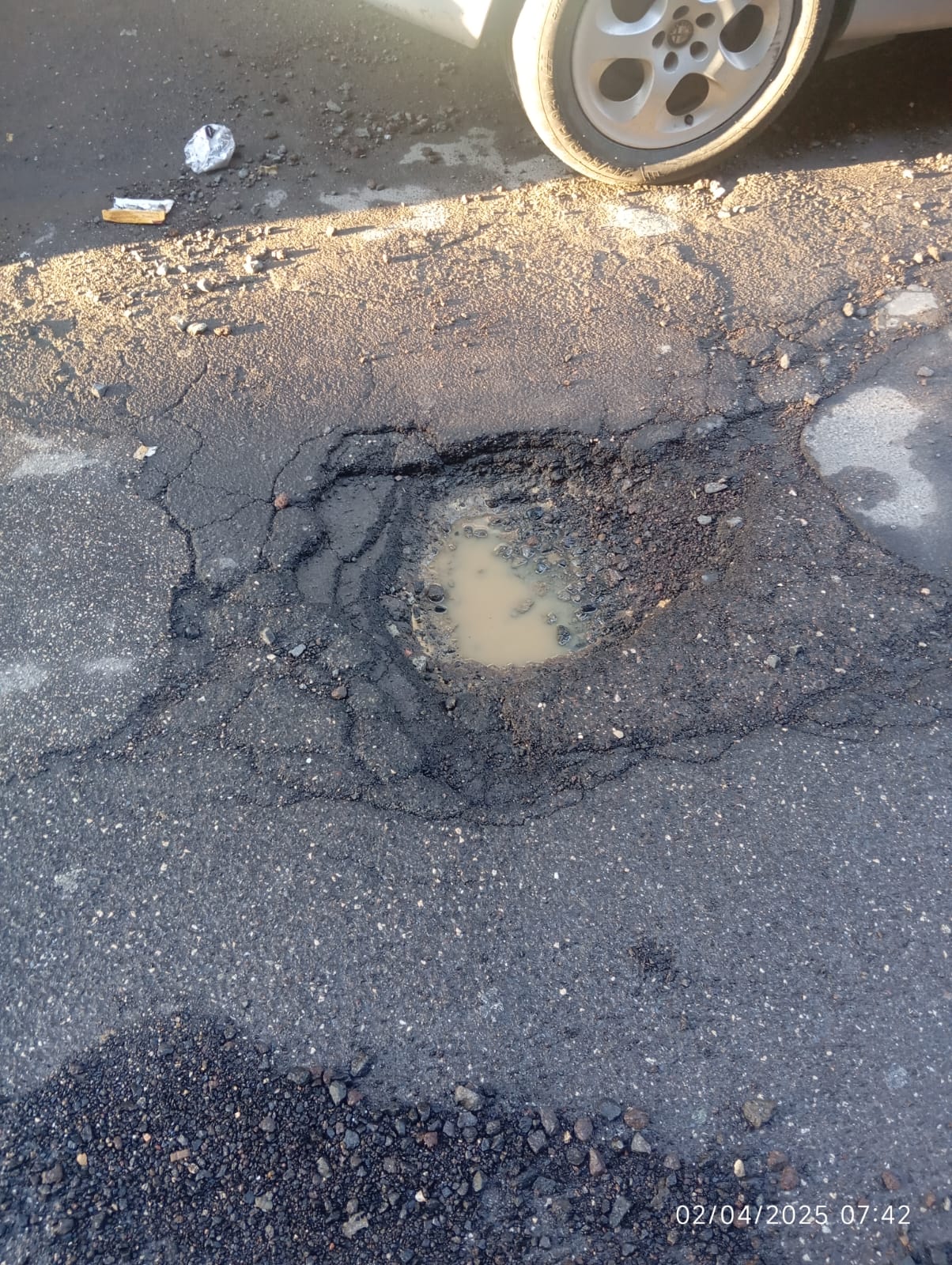 DOPO LA PIOGGIA, EMERGENZA BUCHE A PATERNÒ: LE SEGNALAZIONI DEI CITTADINI