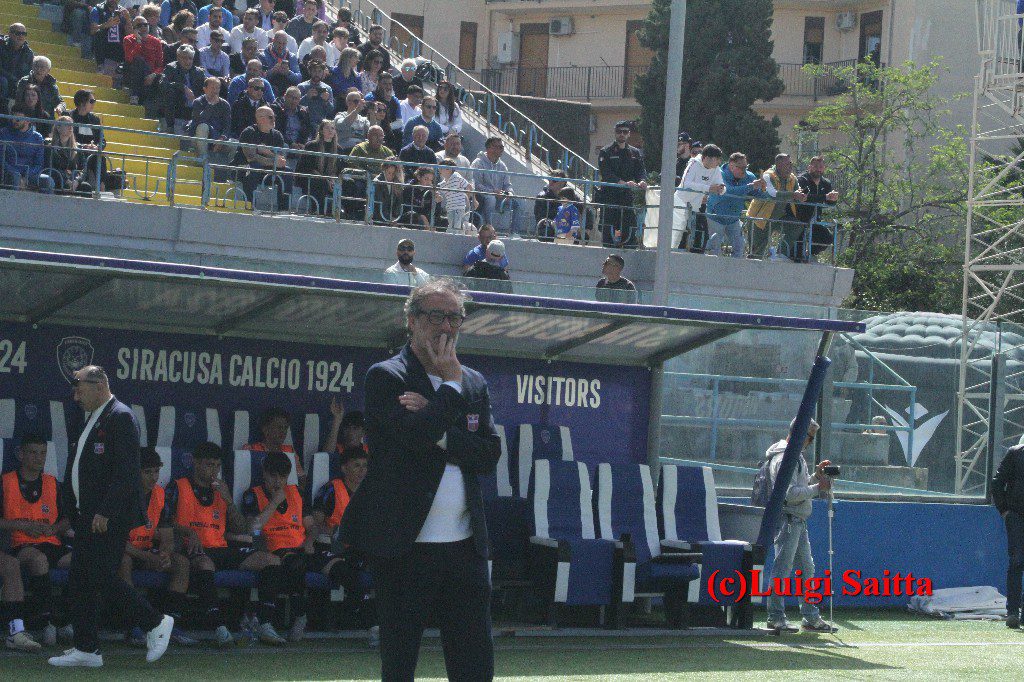 PATERNO’ CALCIO: SIRACUSA VINCE E SI AVVICINA ALLA C, PRIMO TEMPO ALLA PARI, POI IL CROLLO