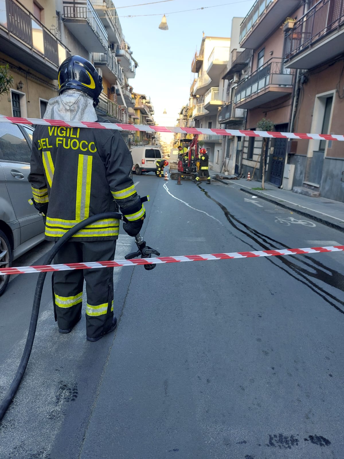 PAURA A MISTERBIANCO PER UNA FUGA DI GAS: EVACUATE DIVERSE FAMIGLIE E CORRENTE STACCATA