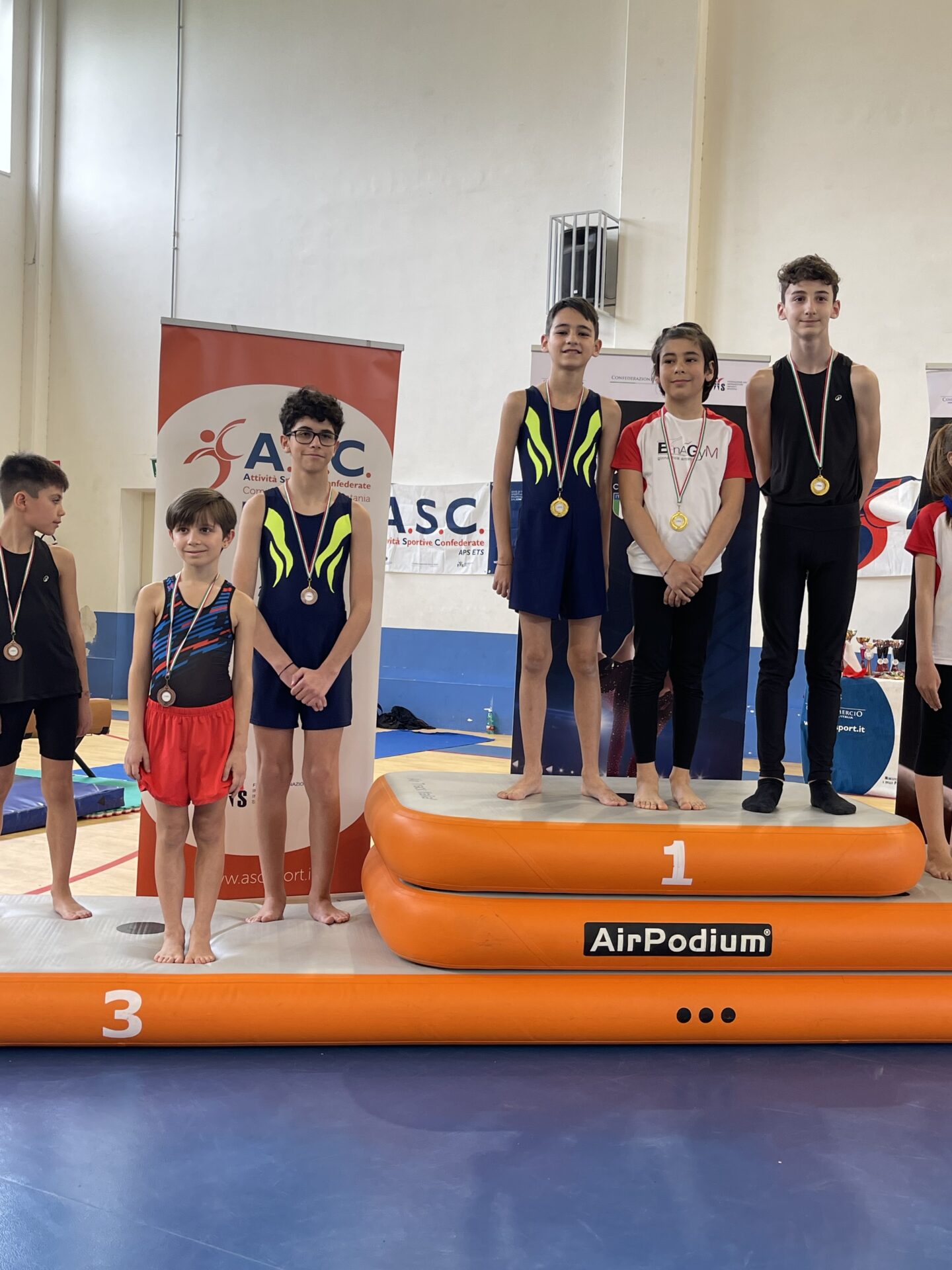 LE LIBELLULE DI BELPASSO INCANTANO VIAGRANDE E ACCEDONO ALLA FASE NAZIONALE DI GINNASTICA ARTISTICA