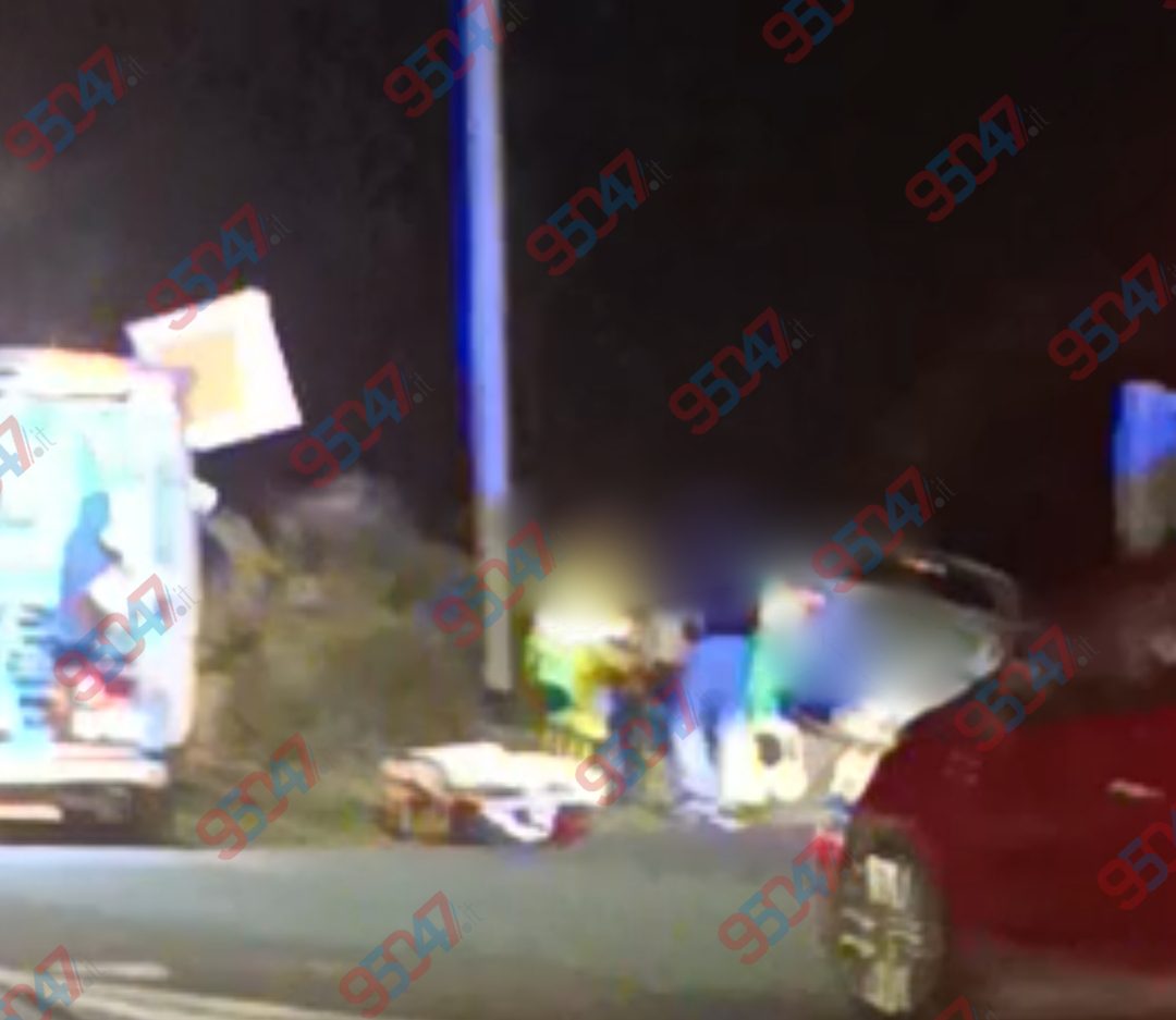 Incidente sulla Superstrada 121 nei pressi di Motta Sant'Anastasia, soccorsi sul posto