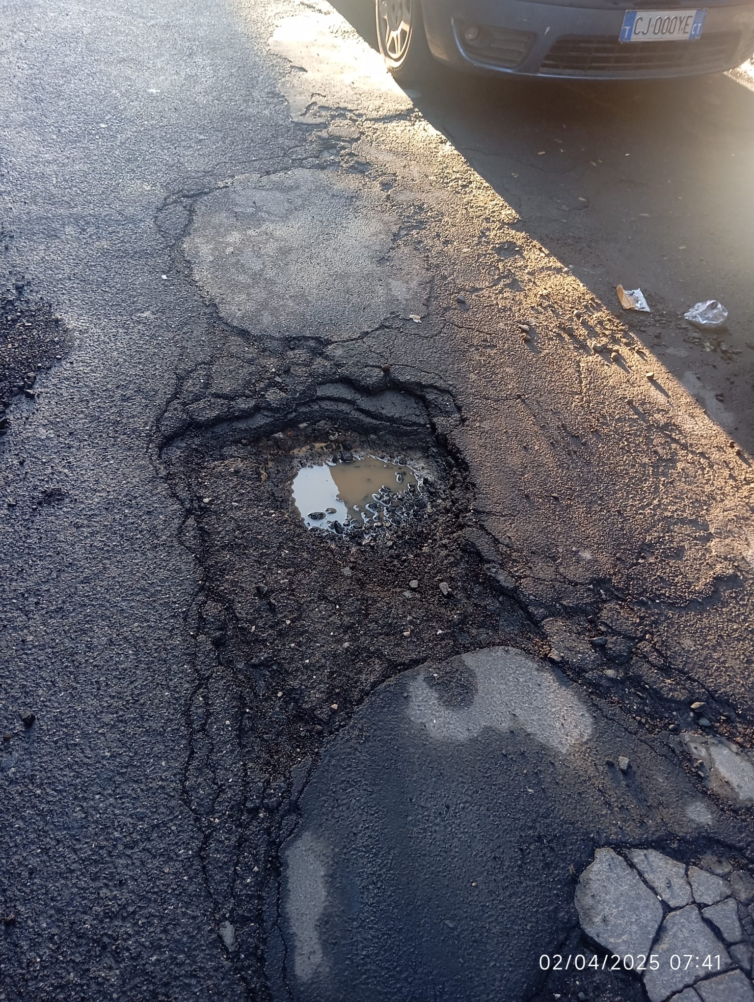 DOPO LA PIOGGIA, EMERGENZA BUCHE A PATERNÒ: LE SEGNALAZIONI DEI CITTADINI