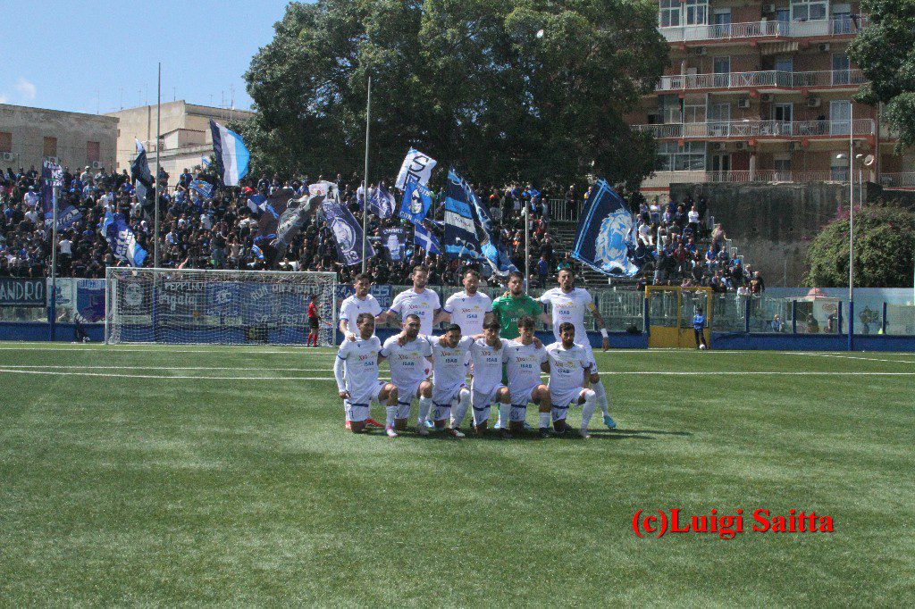 PATERNO’ CALCIO: SIRACUSA VINCE E SI AVVICINA ALLA C, PRIMO TEMPO ALLA PARI, POI IL CROLLO
