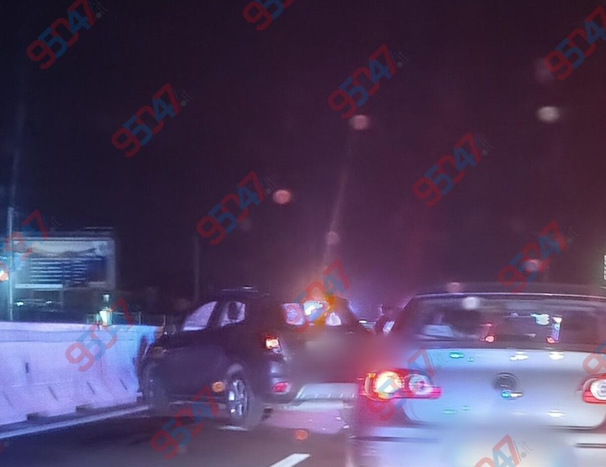 TAMPONAMENTO SULLA SUPERSTRADA 121, TRAFFICO RALLENTATO IN DIREZIONE PATERNÒ - 