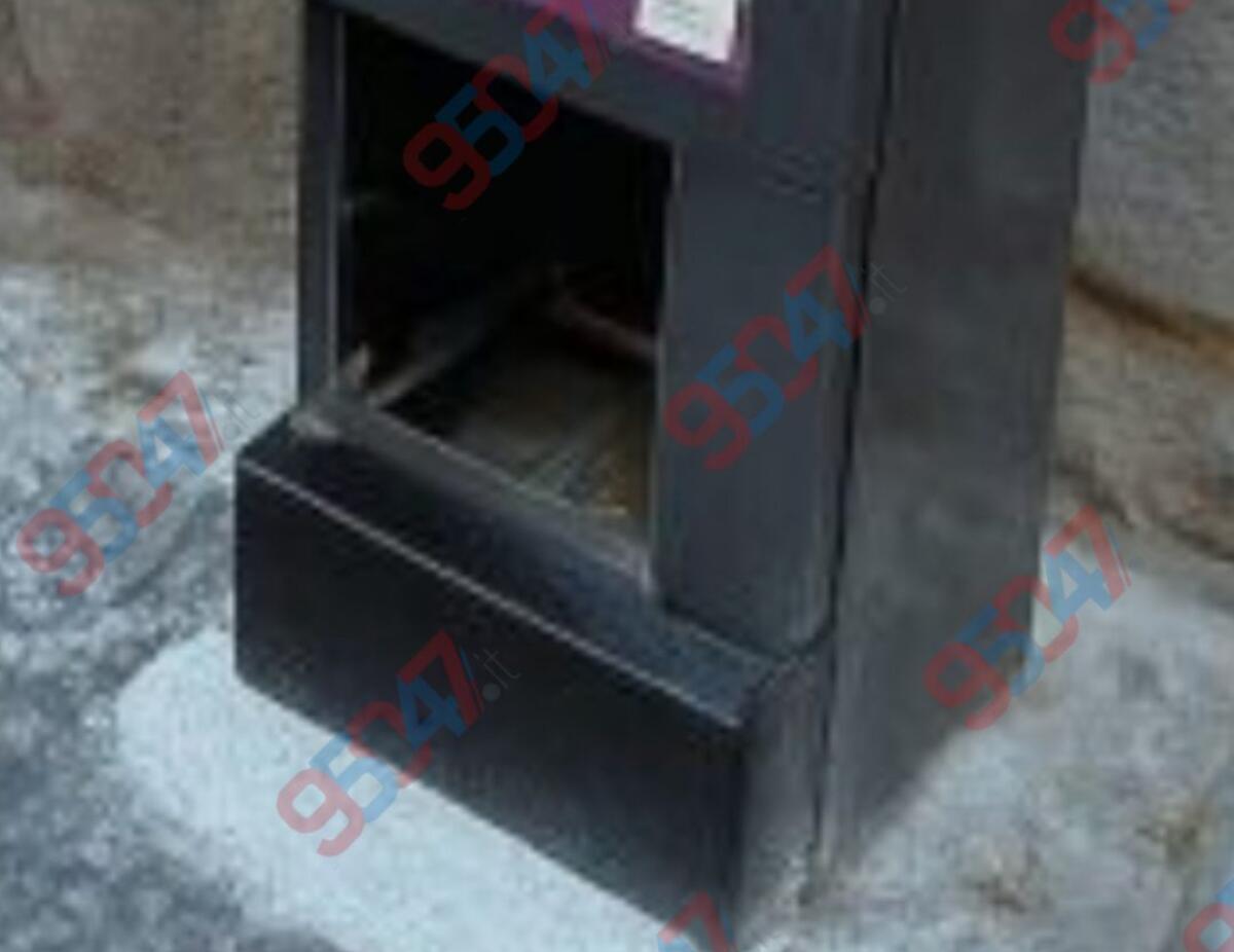 Paternò, raid vandalico nella notte: danneggiati parcometri in via Roma, via Bellia e davanti all’ospedale - 