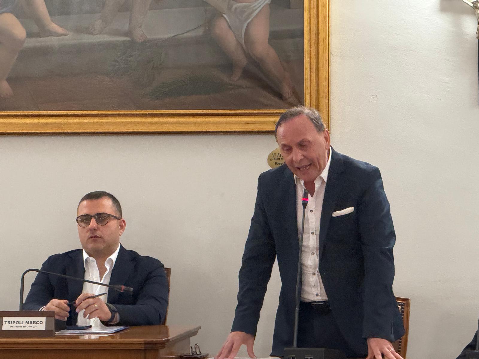 Paternò, consiglio comunale infuocato: tante promesse, poche soluzioni