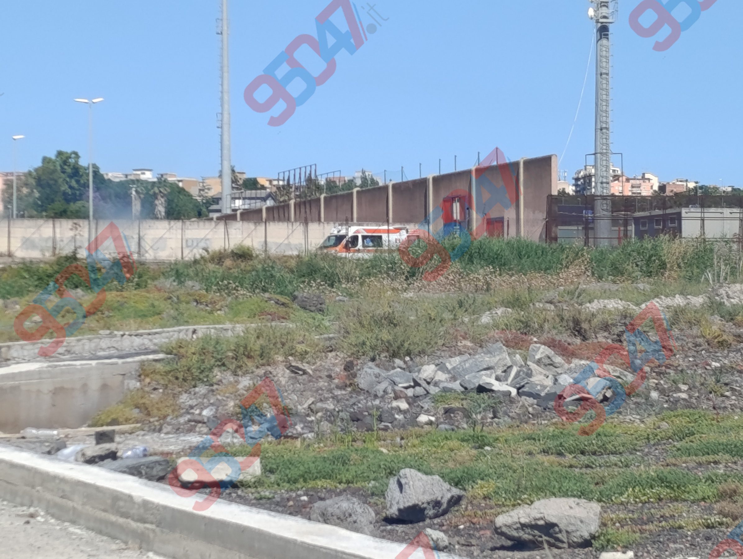 SCONTRO TRA AUTO E SCOOTER A PATERNÒ: 20ENNE GRAVE, TRASFERITO IN ELISOCCORSO A CATANIA