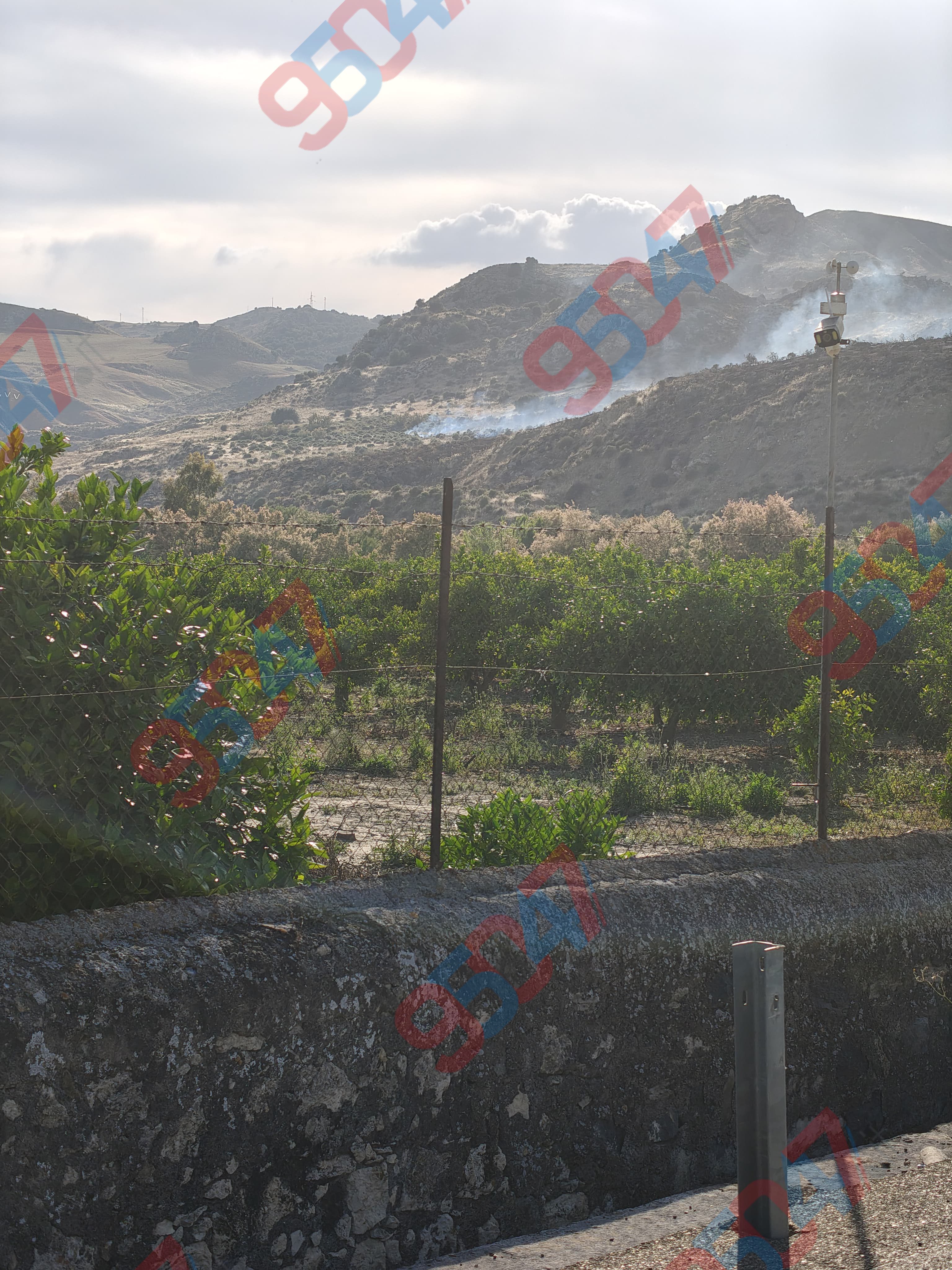 Incendio devastante a Pietralunga: in azione anche l’elicottero della Forestale per domare le fiamme