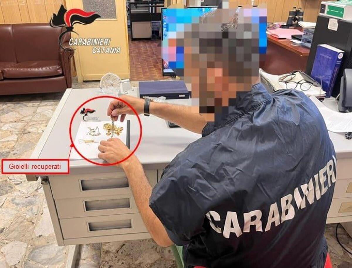 CATANIA: I CARABINIERI SMASCHERANO ATTIVITÀ DI RICETTAZIONE PRESSO UN COMPRO ORO, DENUNCIATI TITOLARE DI COMPRO ORO, GEMMOLOGO E UNA DONNA - 