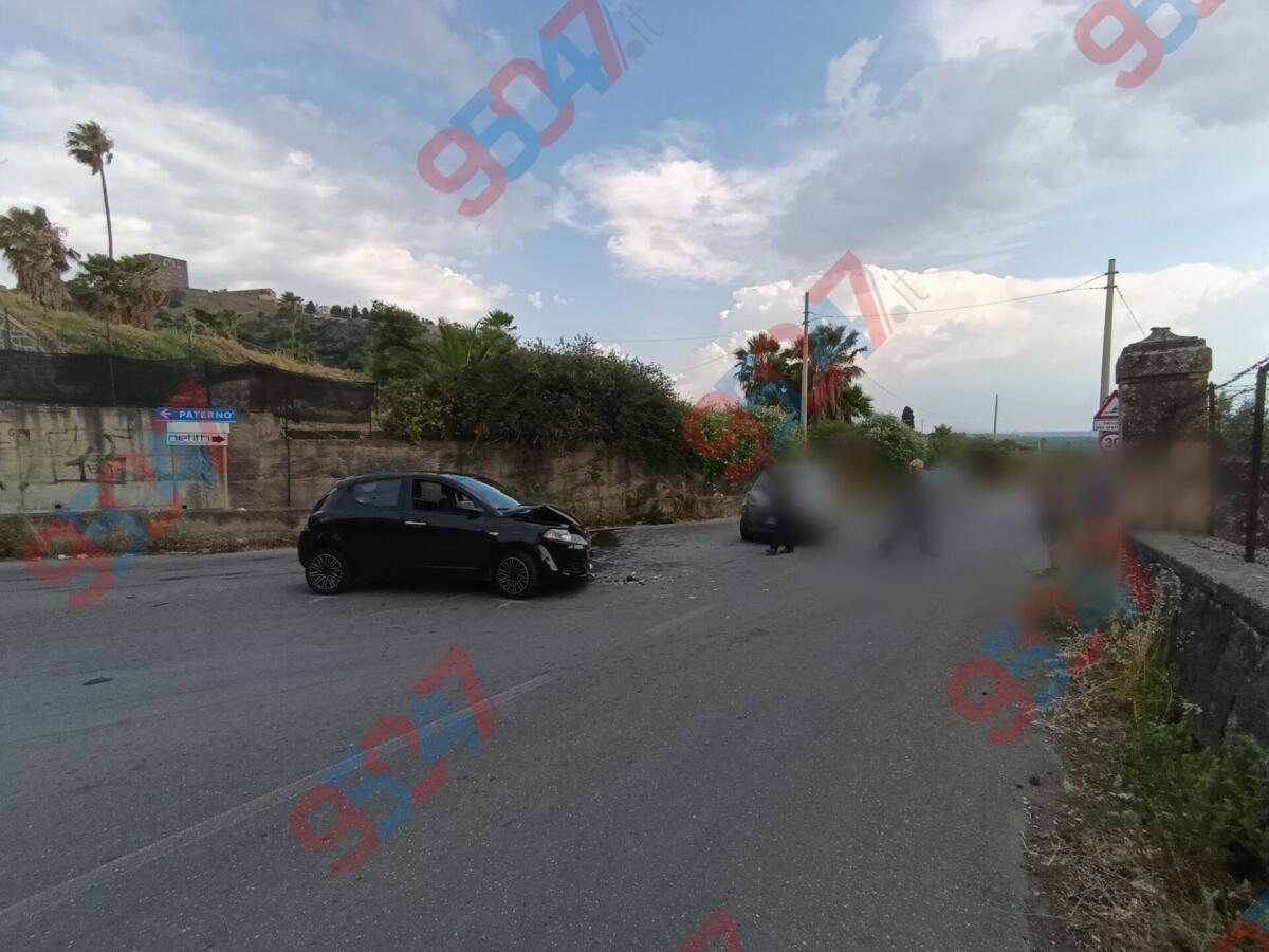 SCONTRO TRA DUE AUTO SOTTO IL PONTE “SAN MARCO” A PATERNÒ: FERITI I CONDUCENTI - 