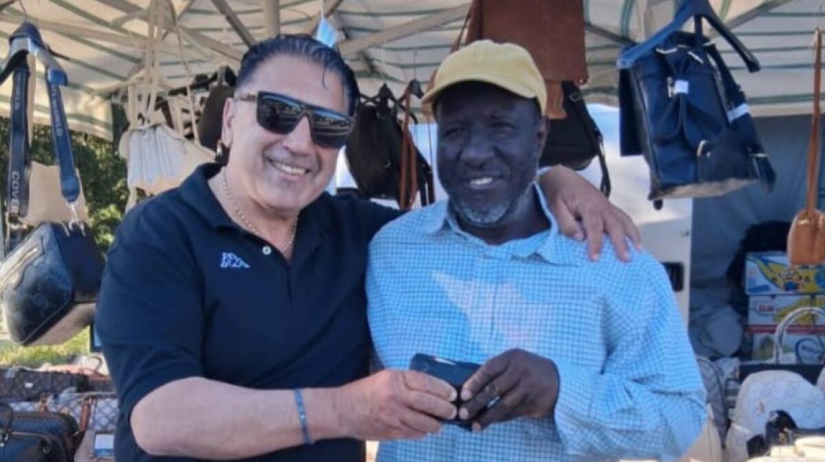 TINDARI: PATERNESE TROVA PORTAFOGLIO CON 2.000 EURO E LO RESTITUISCE AL PROPRIETARIO - 