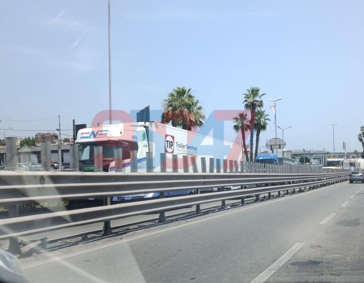 INCIDENTE SULLA SS 121 NEI PRESSI DELLO SVINCOLO MISTERBIANCO-MOTTA: TRAFFICO IN TILT - 