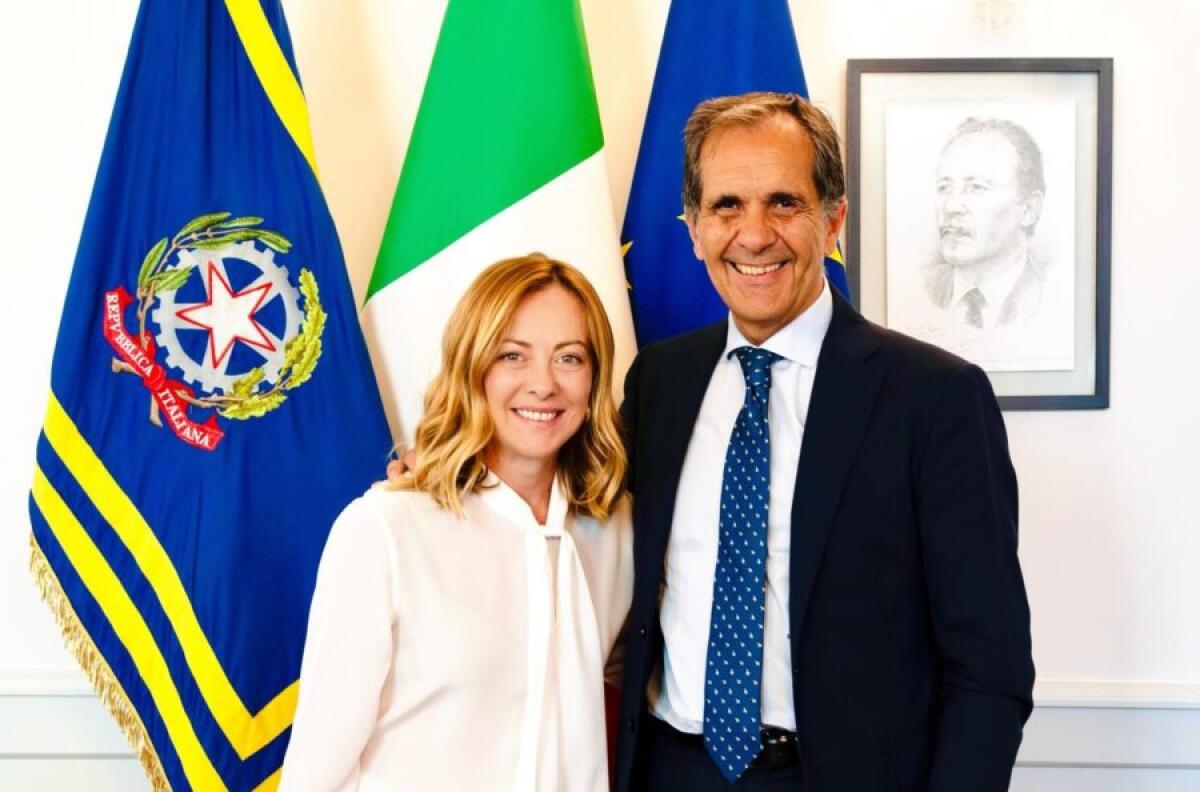 Il sindaco Trantino chiede l’intervento dell’Esercito per le strade di Catania - 