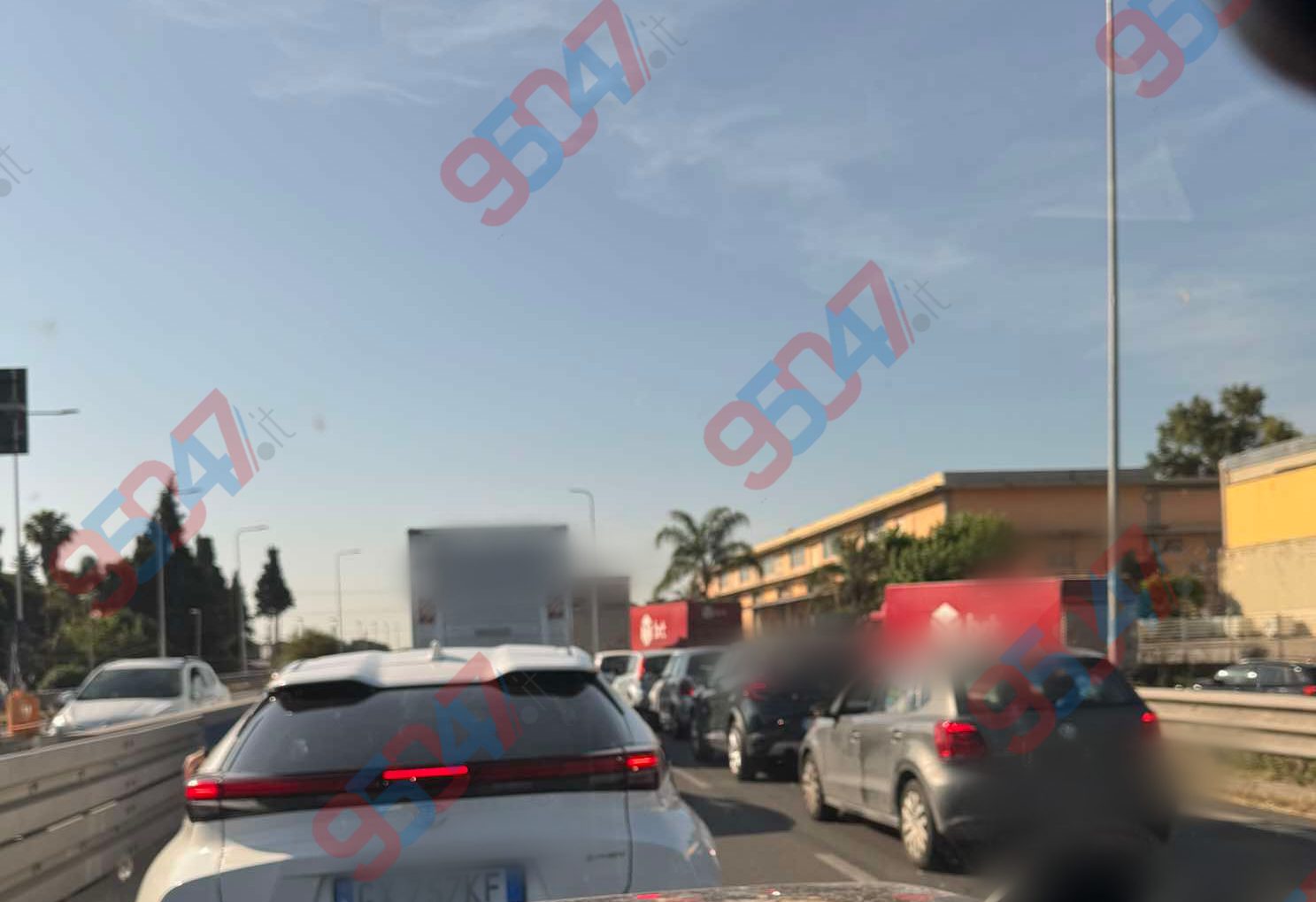 MISTERBIANCO, 27 GIUGNO 2025 – DISAGI SULLA SS 121 PER UN CAMION IN PANNE: TRAFFICO RALLENTATO VERSO