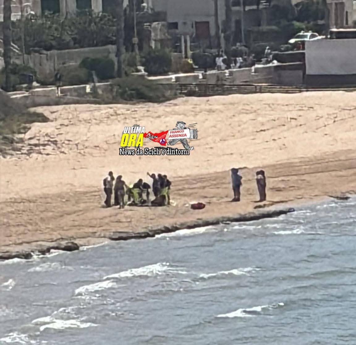 PATERNESE 81ENNE COLTO DA MALORE IN SPIAGGIA A DONNALUCATA: GRAVE, TRASFERITO IN ELISOCCORSO A CATANIA