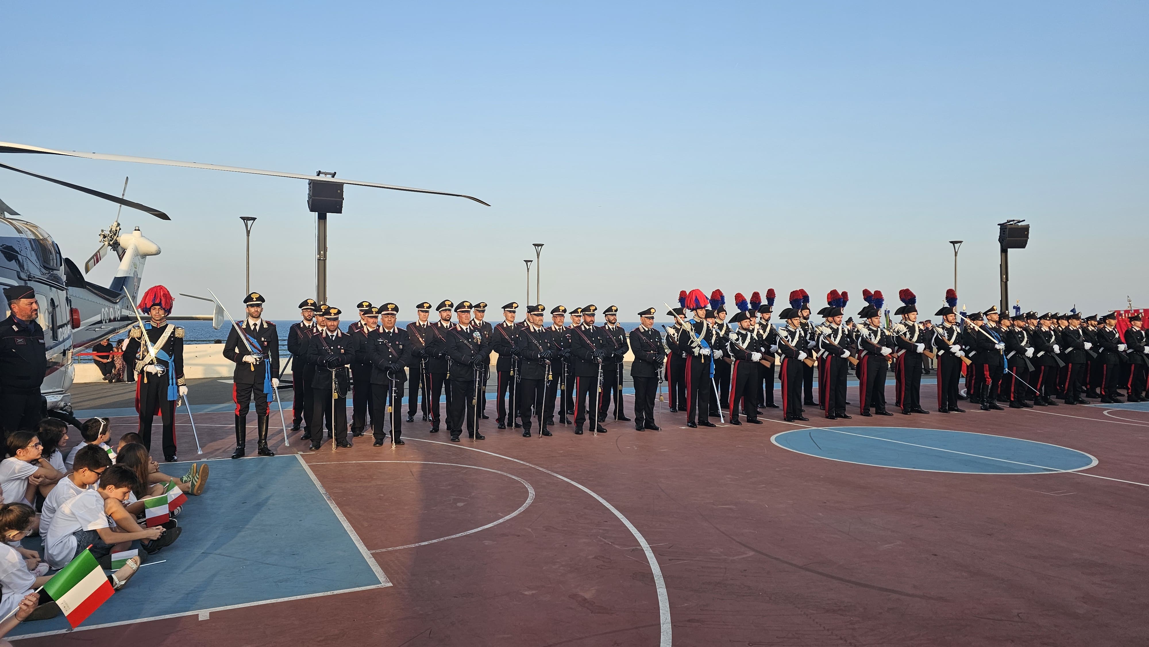 CATANIA, CERIMONIA PER I 211 ANNI DELL’ARMA DEI CARABINIERI: PREMIATI I MILITARI PIÙ VALOROSI