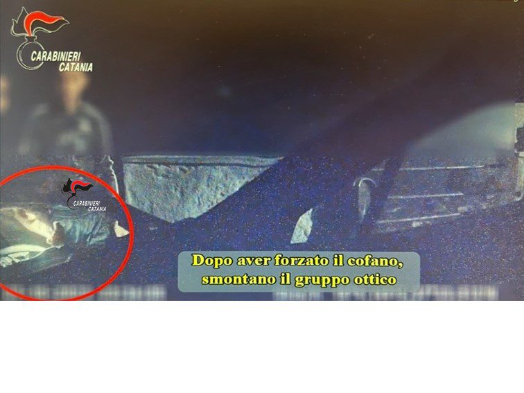 CATANIA, FURTI SU ORDINAZIONE: BANDA RUBAVA GRUPPI OTTICI PER RIVENDERLI A 150 EURO, DANNI DA OLTRE 100.000 EURO. I NOMI
