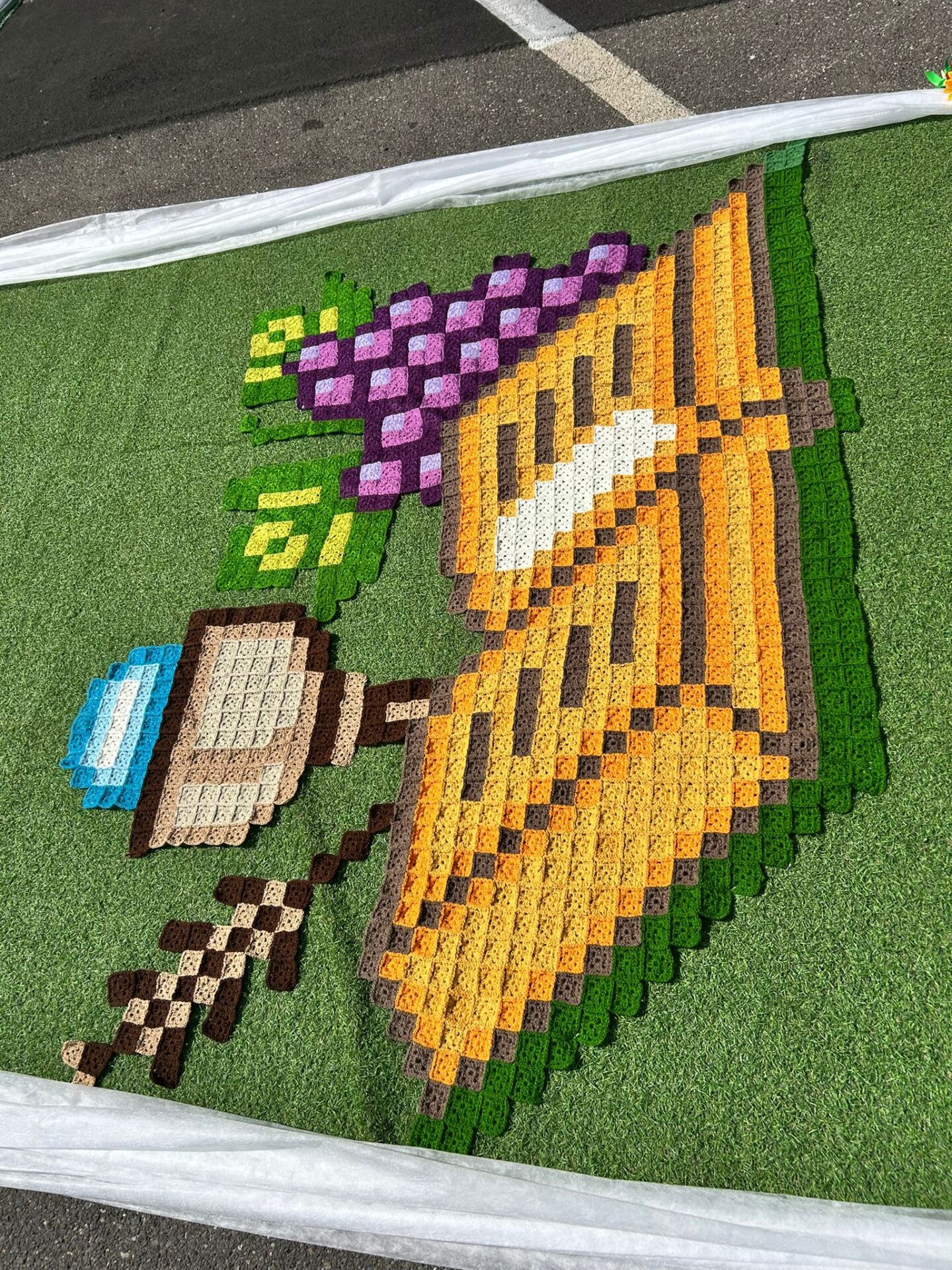 GRANDE SUCCESSO PER L’ESPOSIZIONE ALL’UNCINETTO DELLE DONNE DI RAGALNA: OGGI L’ULTIMO GIORNO PER VISITARLA