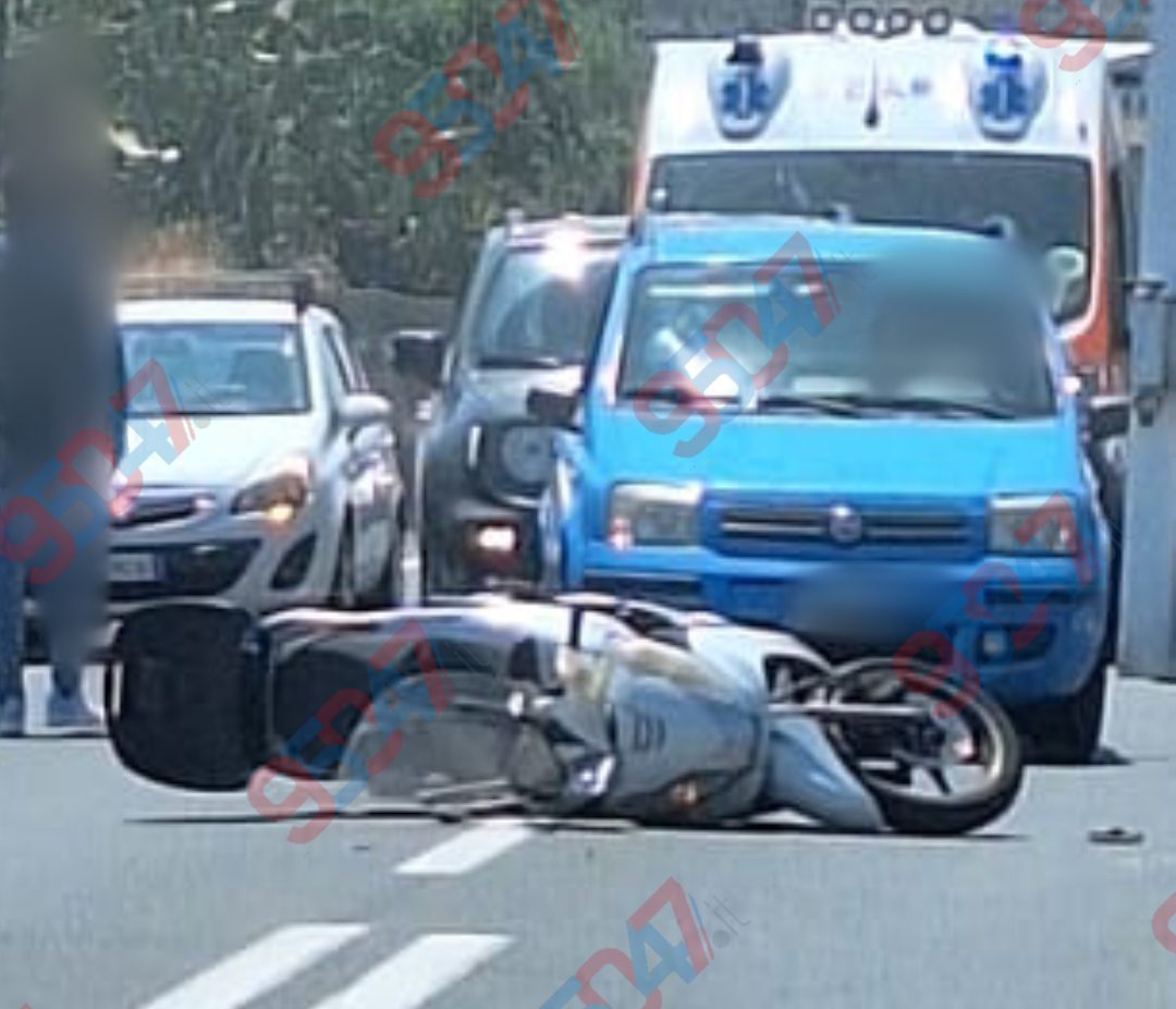 BIANCAVILLA. INCIDENTE SULLA SS284, SCONTRO AUTO SCOOTER, SOCCORSI SUL POSTO