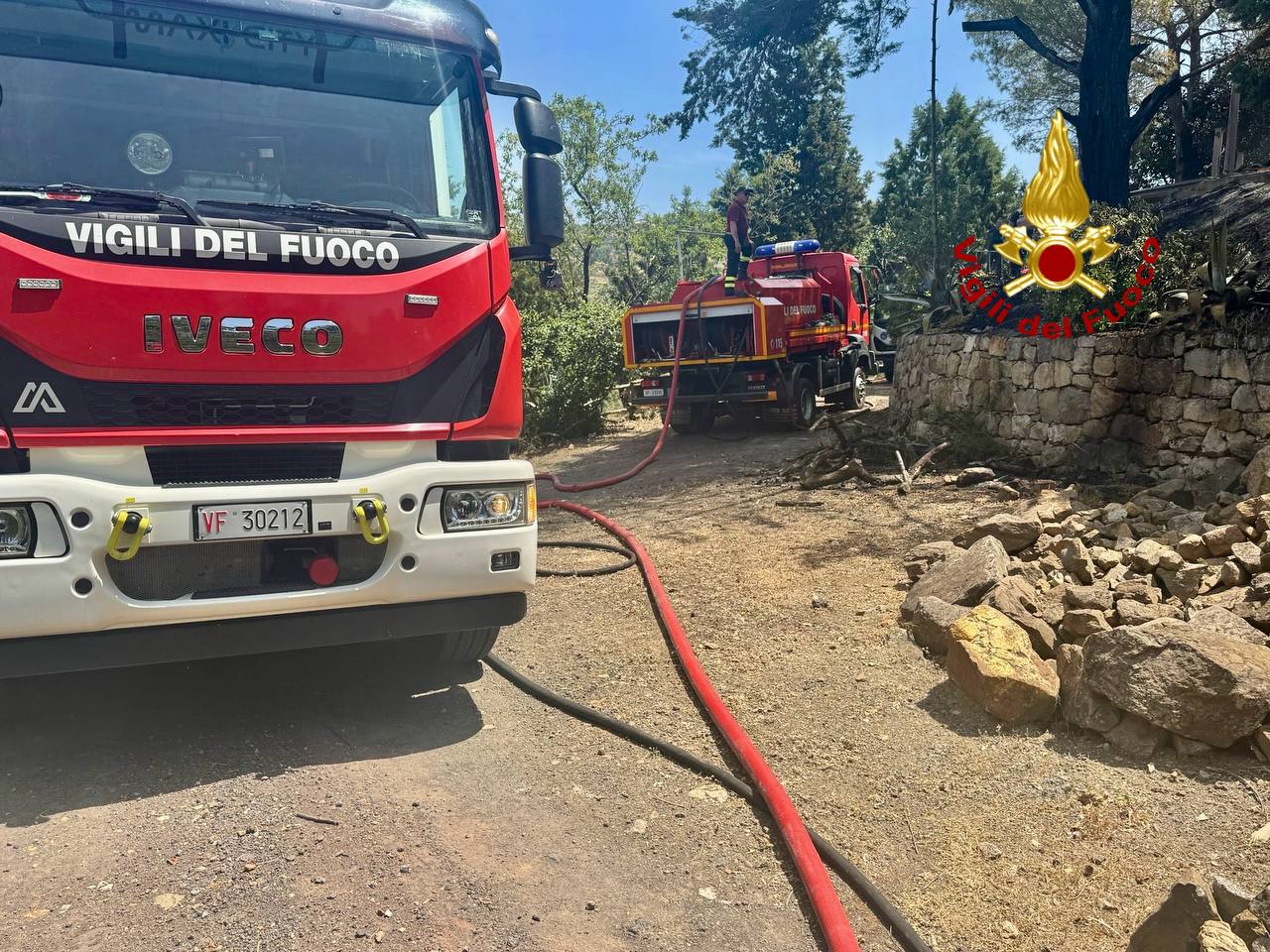 Bronte, incendio in una villetta in contrada Pomaro: gravi danni