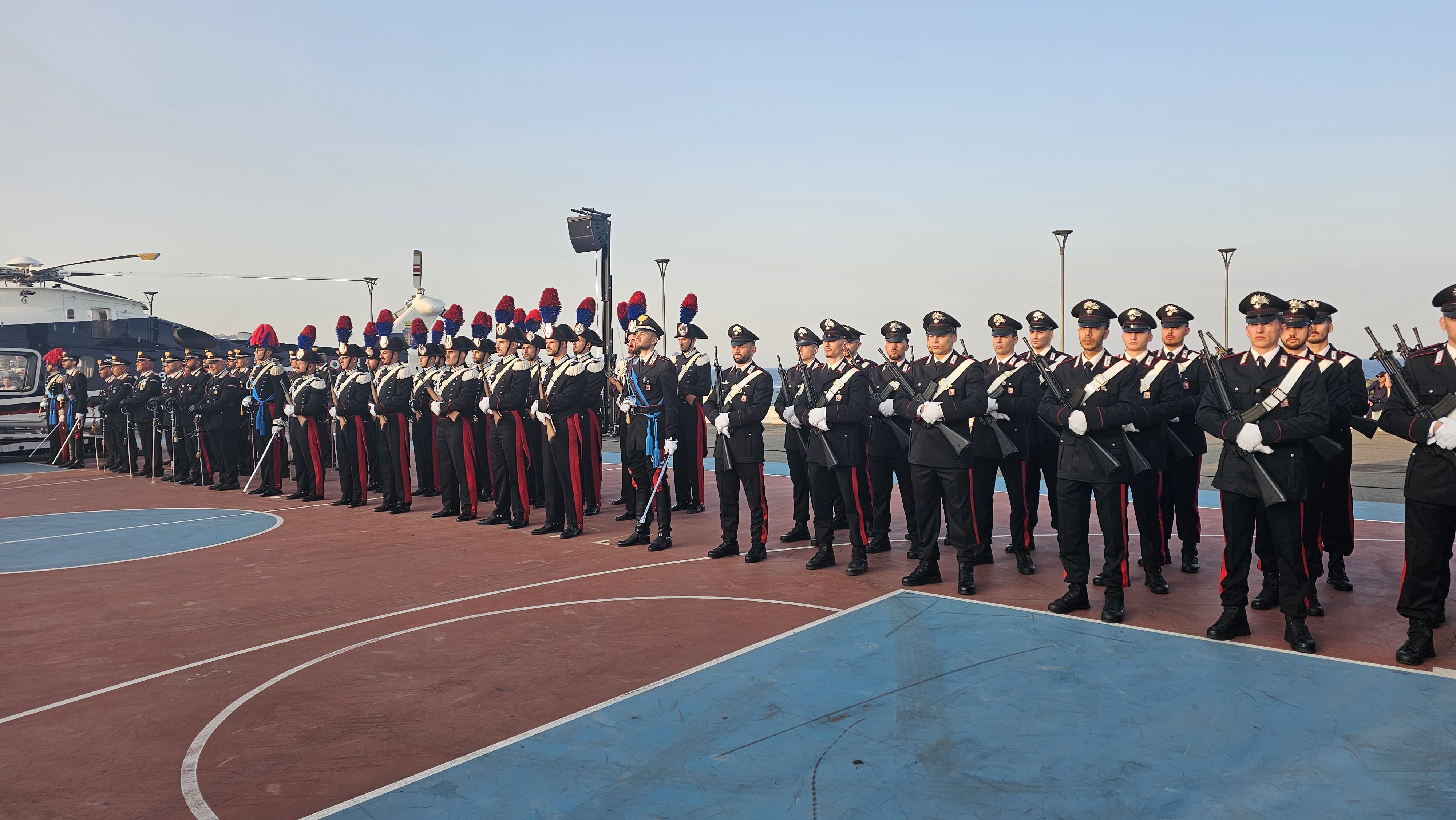 CATANIA, CERIMONIA PER I 211 ANNI DELL’ARMA DEI CARABINIERI: PREMIATI I MILITARI PIÙ VALOROSI