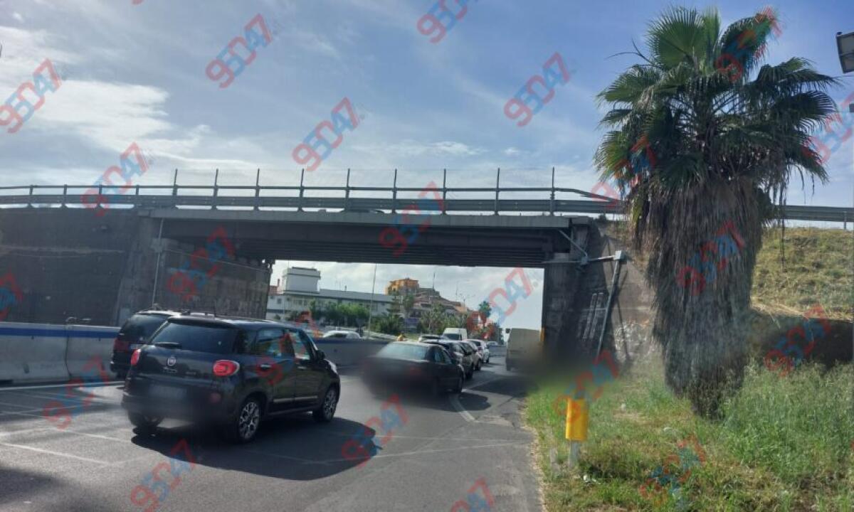MATTINATA DIFFICILE PER CHI VIAGGIA VERSO CATANIA: CODE CHILOMETRICHE SULLA SUPERSTRADA 121 - 