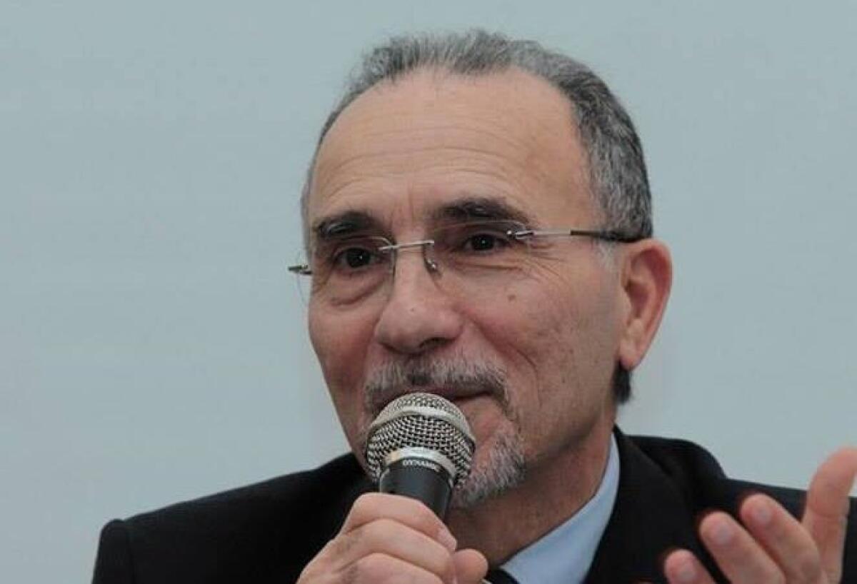 PATERNÒ IN LUTTO PER LA SCOMPARSA DEL PROFESSOR MIMMO CHISARI - 