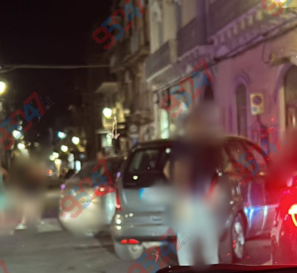 ULTIM’ORA – PAURA A PATERNÒ: DUE AUTO SI SCONTRANO, CI SONO FERITI - 