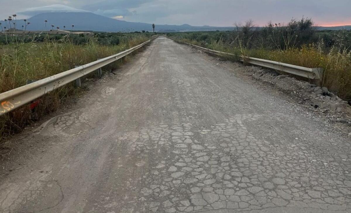 Paternò: senso unico alternato sulla SP 102/II fino al 31 dicembre - 