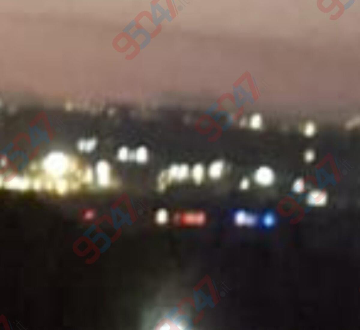 INSEGUIMENTO FINITO NEI PRESSI DI PONTE BARCA: AUTO IN FUGA FERMA, STRADA BLOCCATA - 