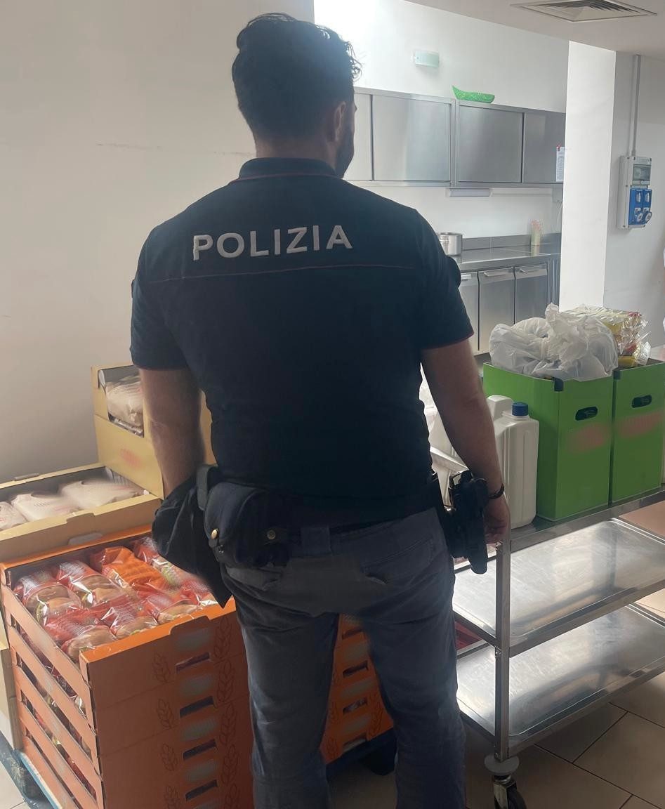 Catania, Blitz in Casa di Riposo a Nesima: Sequestrati 72 Kg di Carne Irregolare, Denunciato il Titolare
