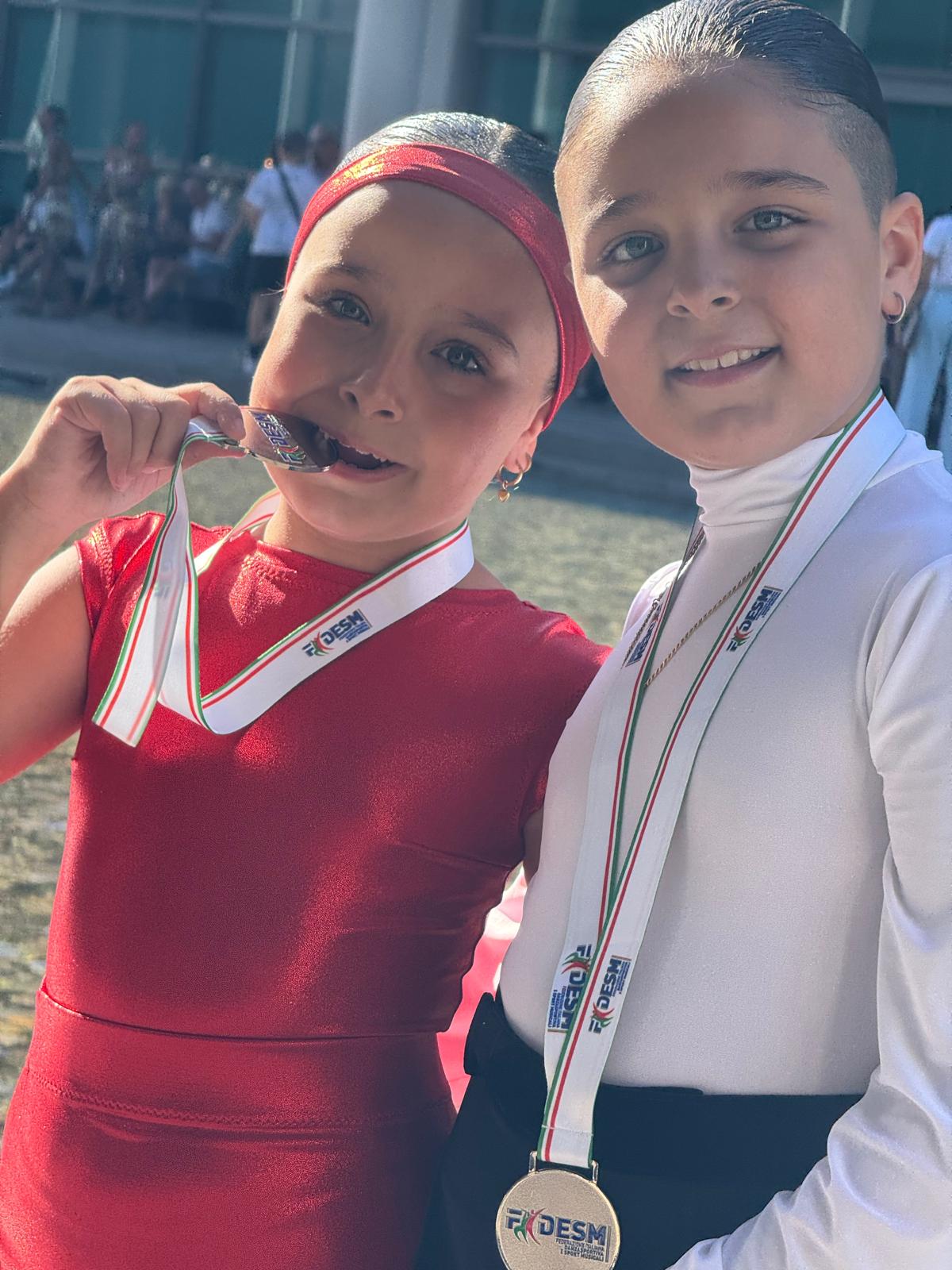 LATIN DANCE ACADEMY DI PATERNÒ: UN ALTRO ANNO DI SUCCESSI AI CAMPIONATI ITALIANI DI DANZA SPORTIVA