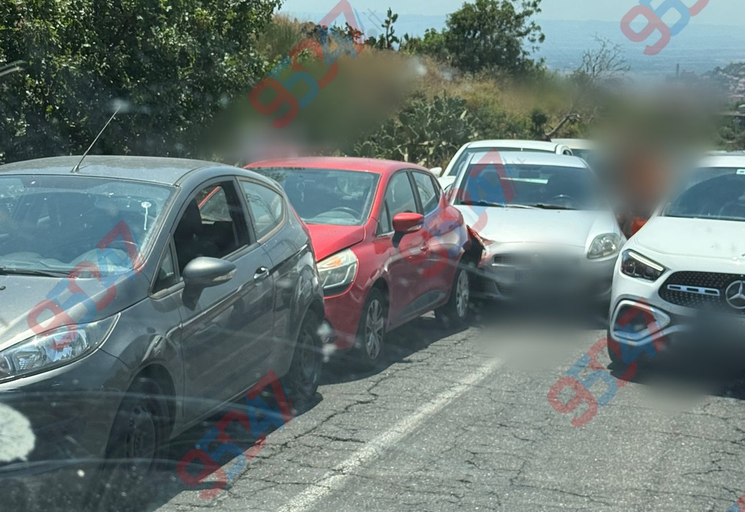 PATERNÒ, GIORNATA NERA IERI SULLE STRADE: TRE INCIDENTI, TRE FERITI, TRA CUI UNA MINORENNE GRAVE. DUE CONDUCENTI IN FUGA