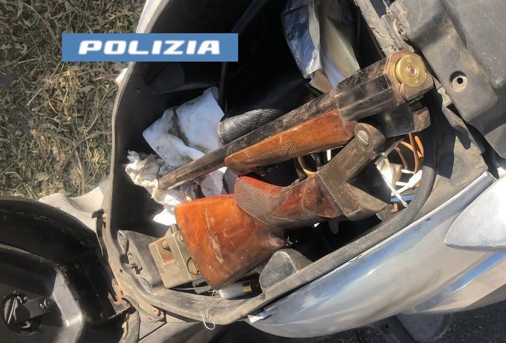 MINACCIA CON UN FUCILE GLI OPERAI CHE GLI IMPEDISCONO DI PASSARE PER LAVORI IN CORSO, ARRESTATO 49ENNE A ACIREALE