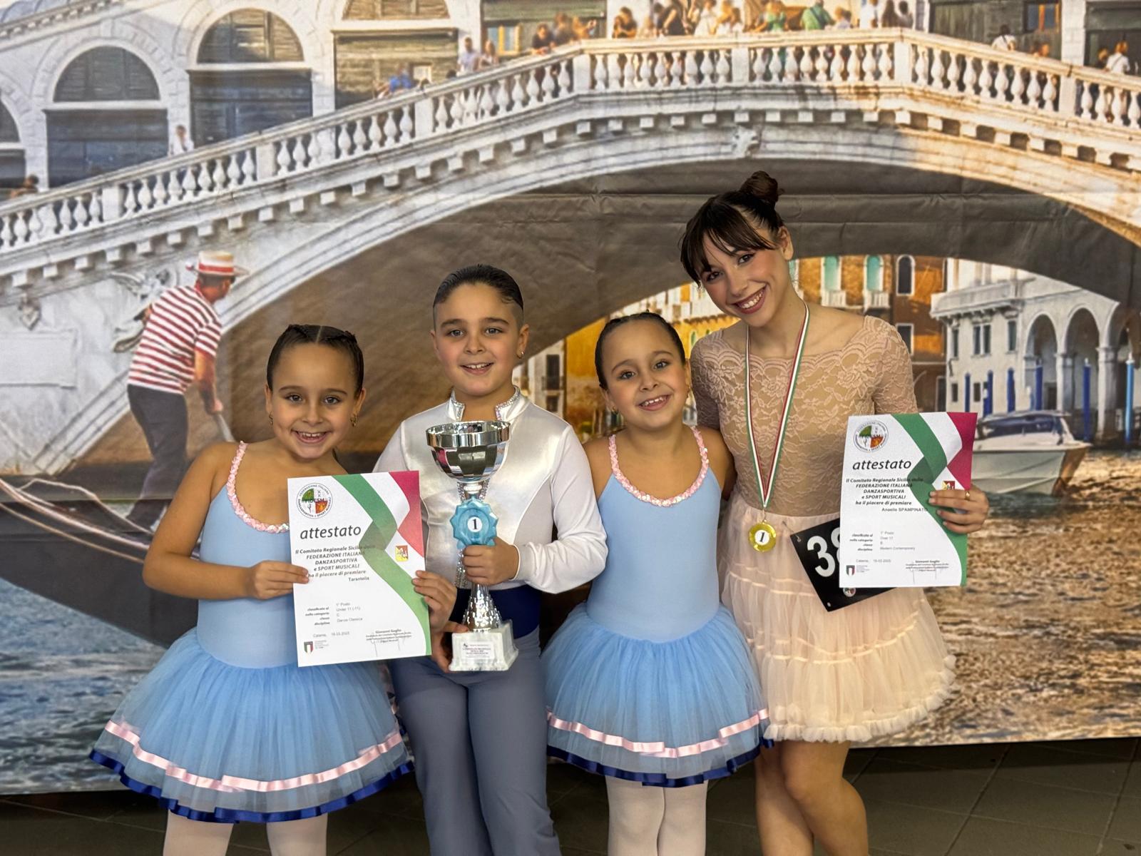 LATIN DANCE ACADEMY DI PATERNÒ: UN ALTRO ANNO DI SUCCESSI AI CAMPIONATI ITALIANI DI DANZA SPORTIVA