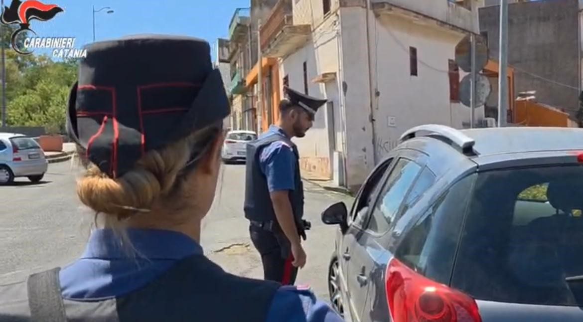 PATERNÒ, SORVEGLIATO SPECIALE VIOLA LE MISURE: ARRESTATO DAI CARABINIERI MENTRE PASSEGGIA IN STRADA