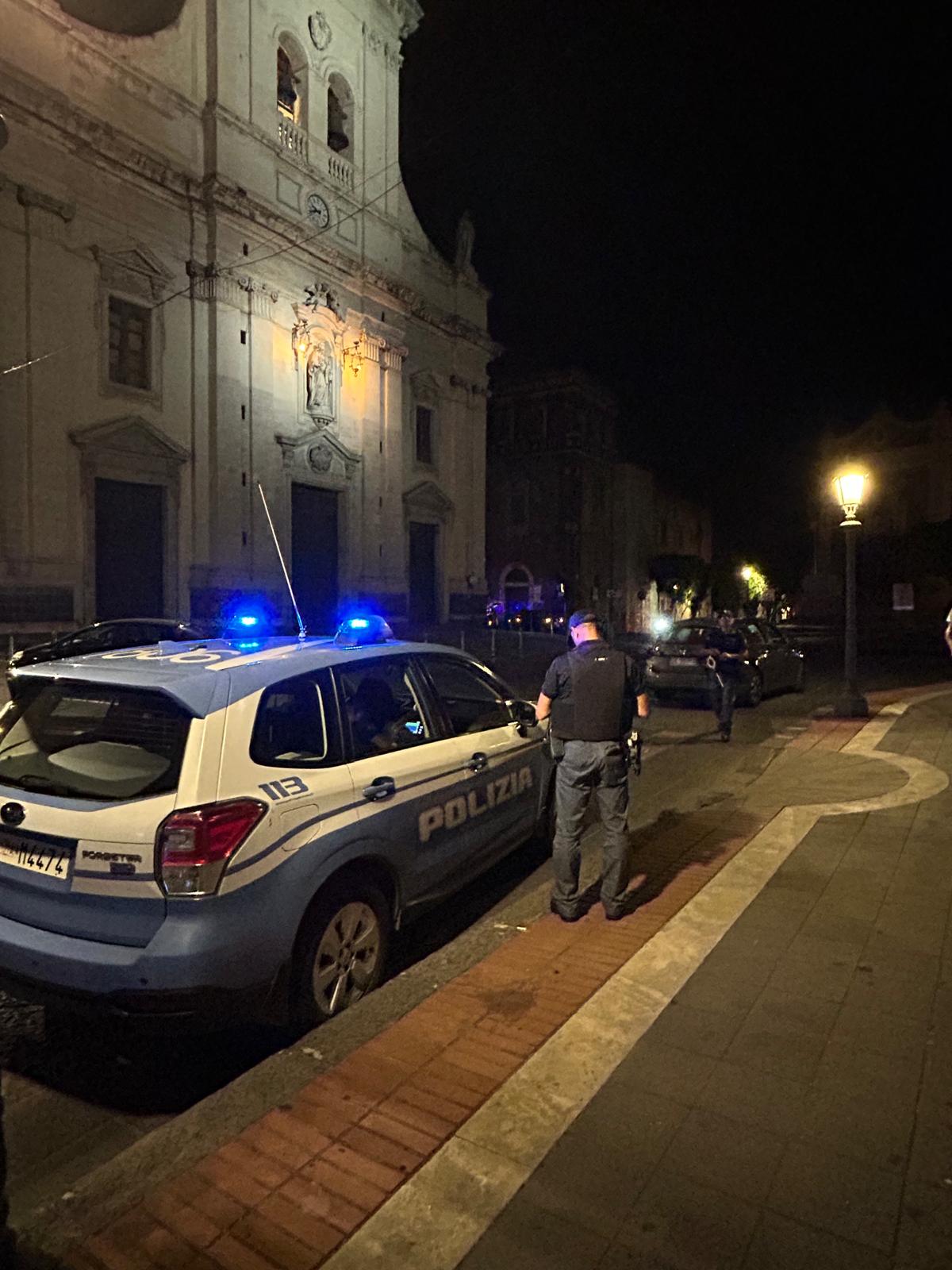 PATERNÒ, MAXI OPERAZIONE DELLA POLIZIA: DUE ESPULSIONI, 150 IDENTIFICATI E RAFFICA DI MULTE