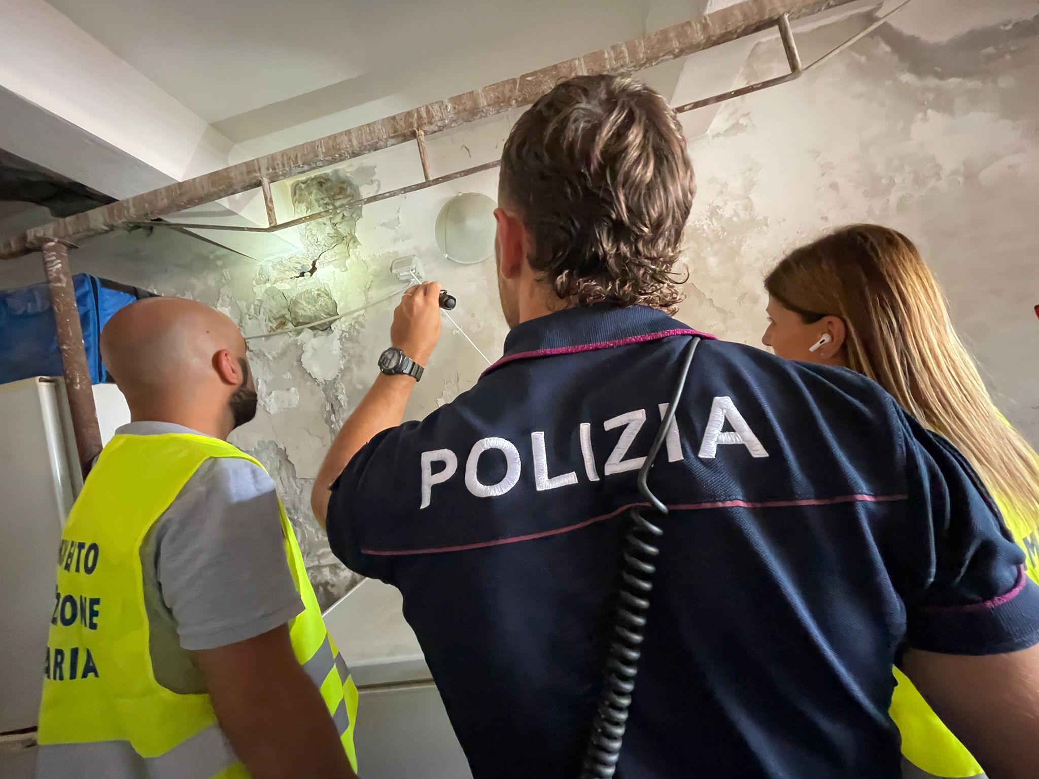 SPORCIZIA IN UN RISTORANTE E IN UN PANIFICIO DI ACI TREZZA: 14 MILA EURO DI SANZIONI. SEQUESTRATI 80 CHILI DI PESCE NON IDONEO AL CONSUMO UMANO