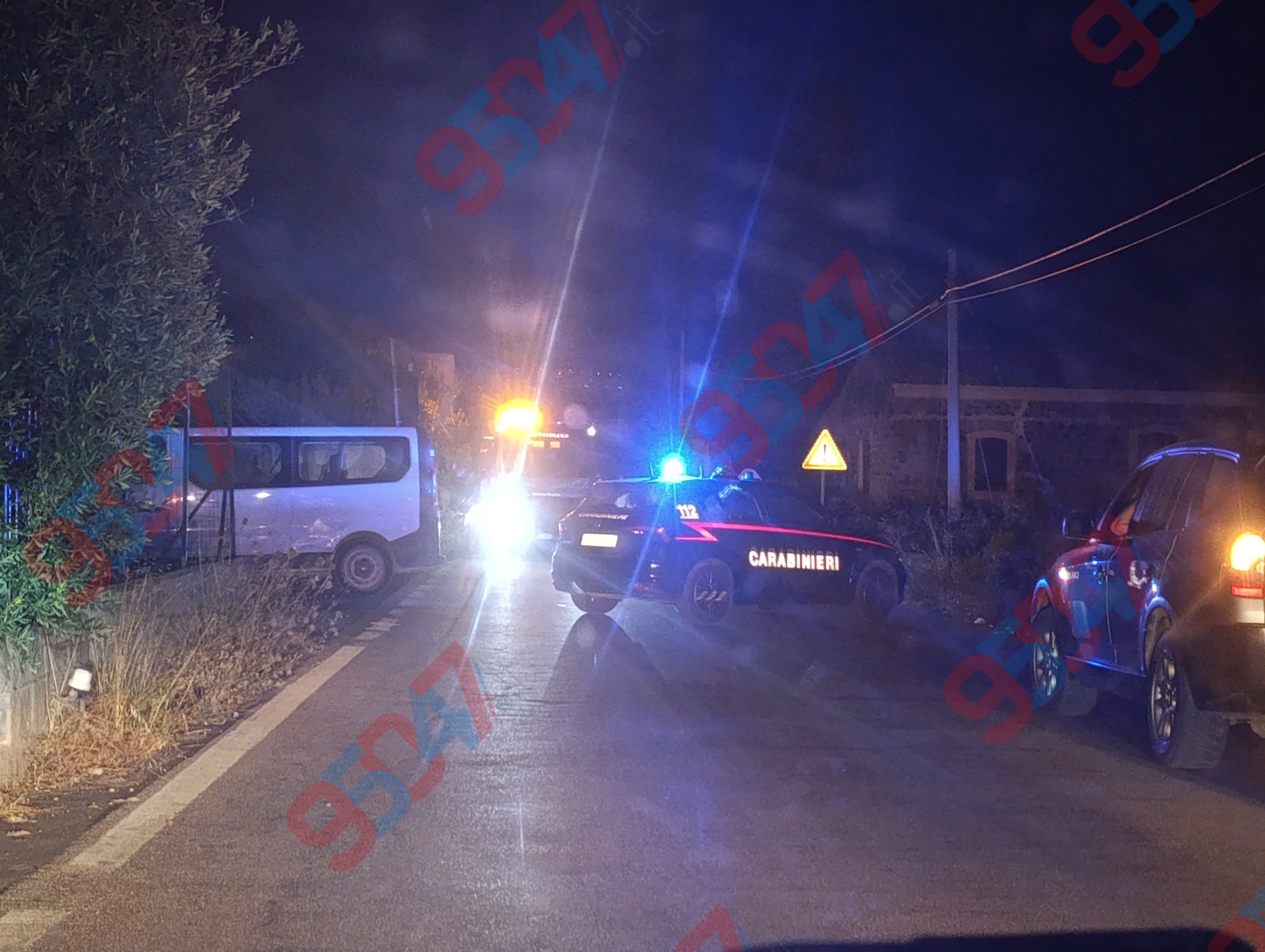 GRAVE INCIDENTE SULLA SP15 A BELPASSO: UN'AUTO CONTRO IL MURETTO, FERITI