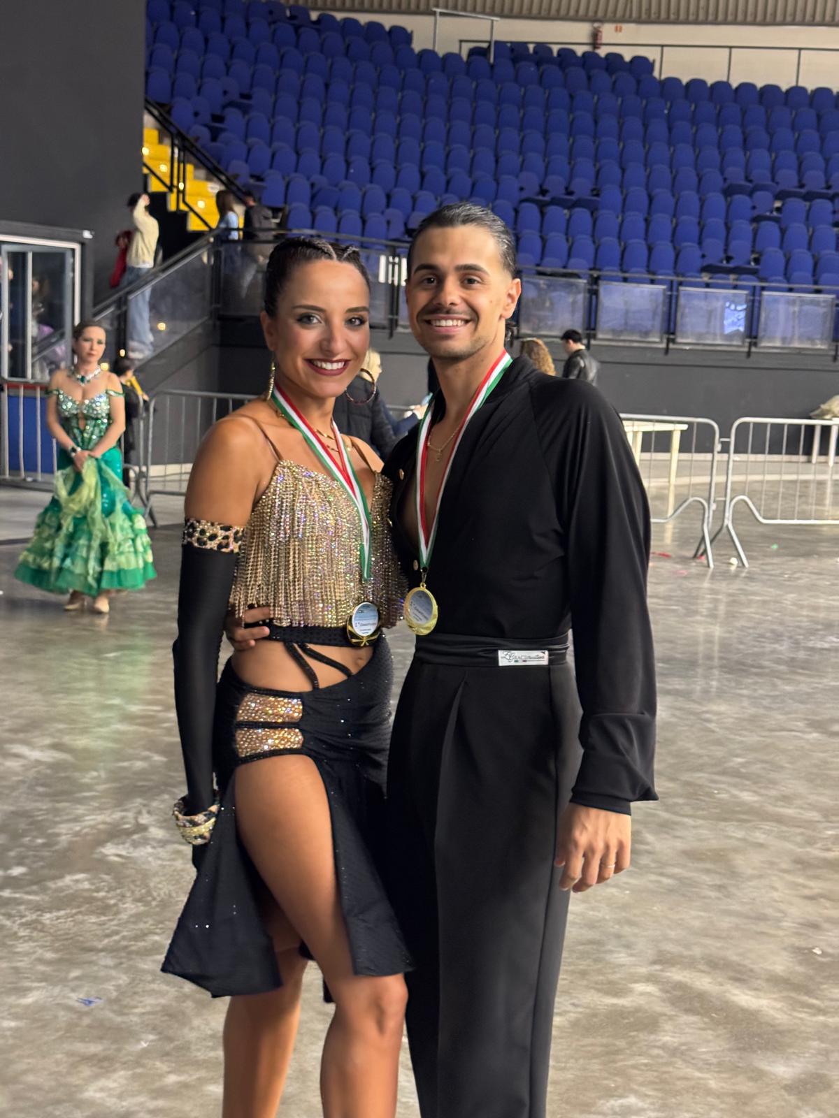 LATIN DANCE ACADEMY DI PATERNÒ: UN ALTRO ANNO DI SUCCESSI AI CAMPIONATI ITALIANI DI DANZA SPORTIVA