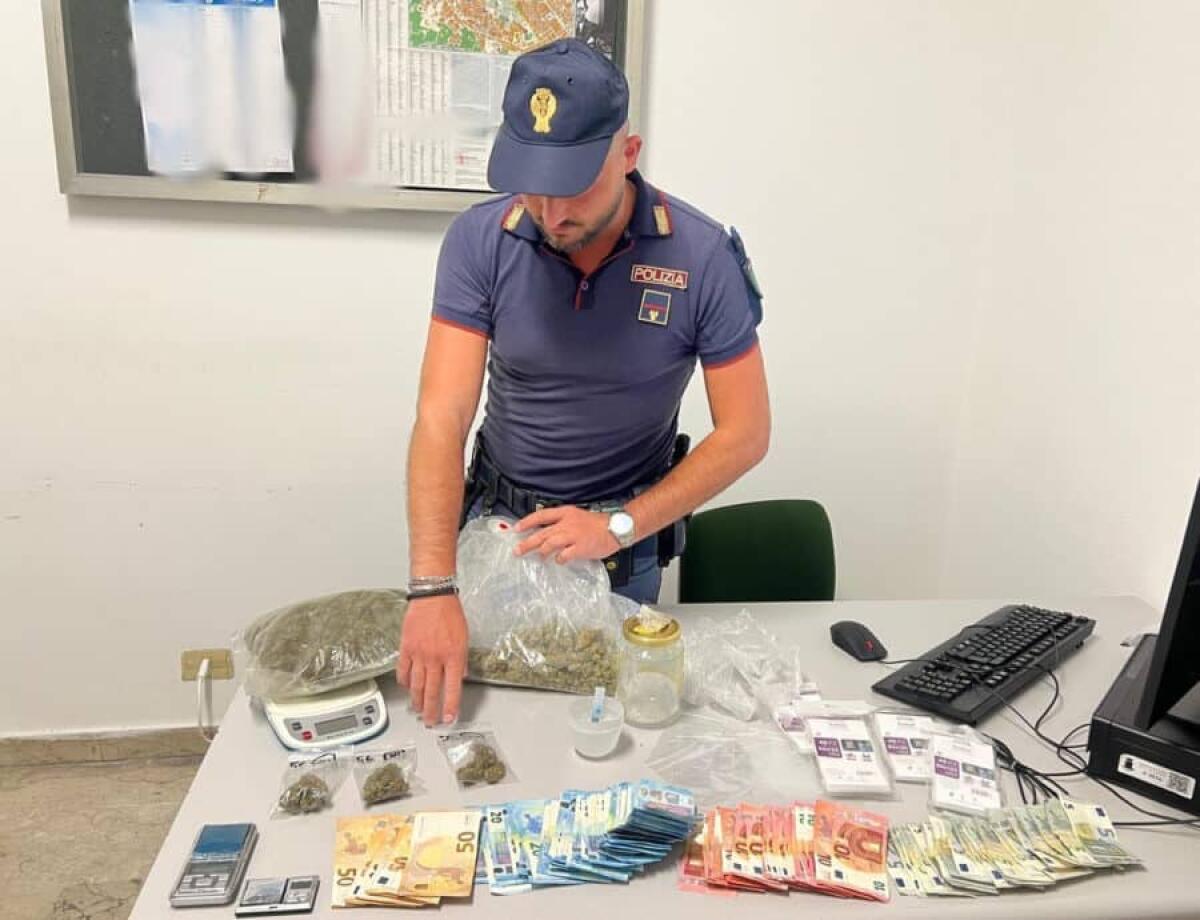 Adrano, 18enne arrestato per spaccio: gestiva un’attività fiorente nella propria abitazione - 